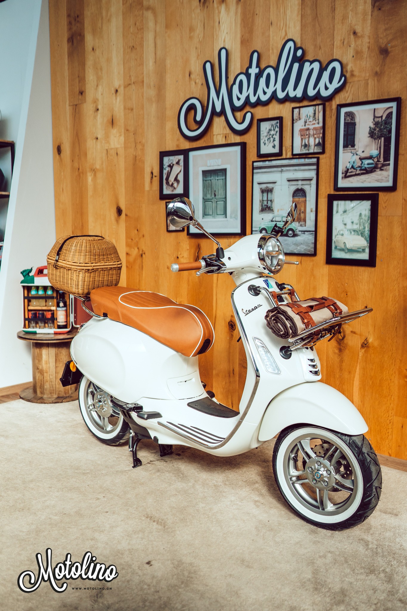PIAGGIO Vespa Primavera Elettrica 45km/h-showroom-element-2