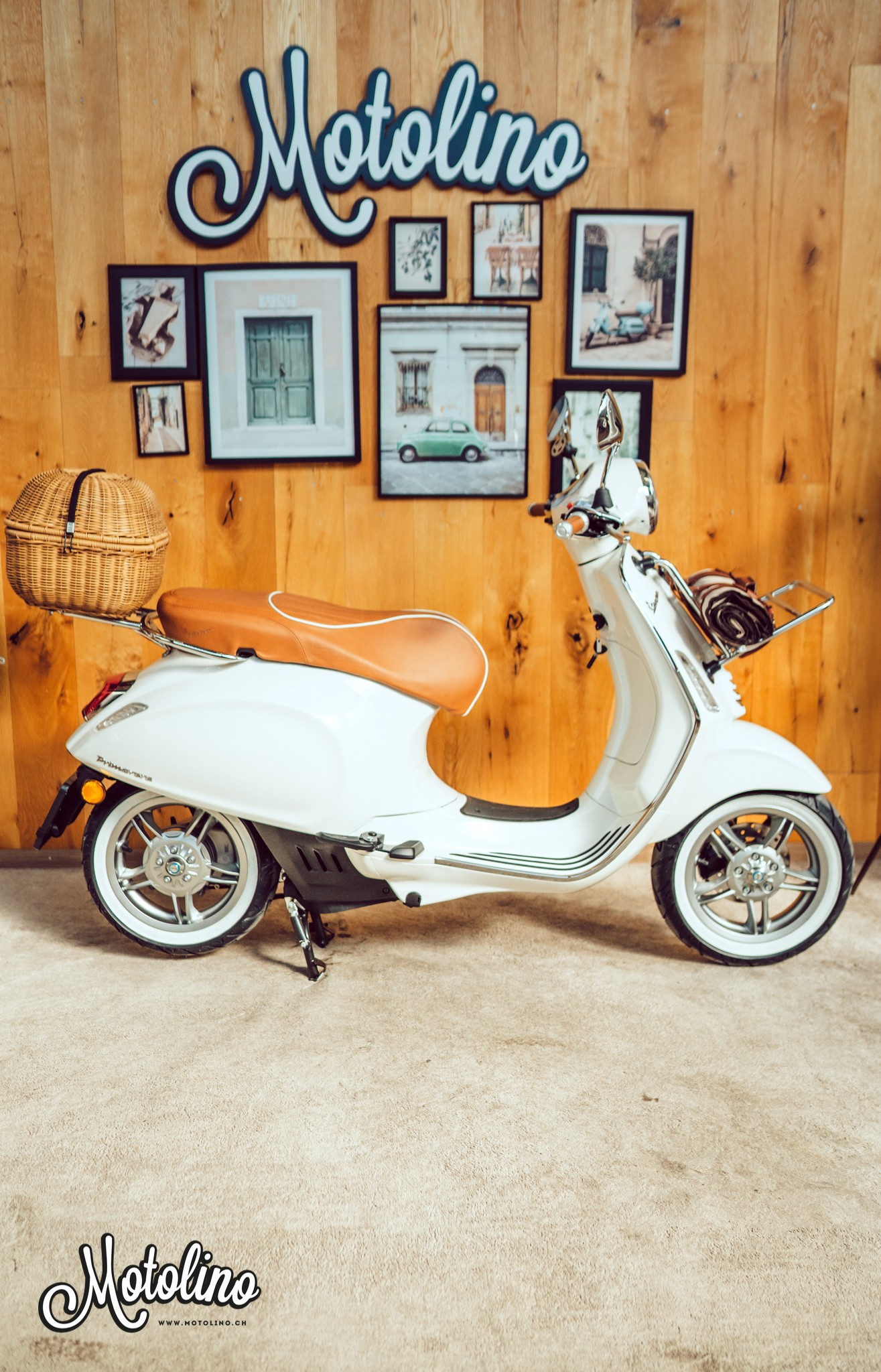 PIAGGIO Vespa Primavera Elettrica 45km/h-showroom-element-1
