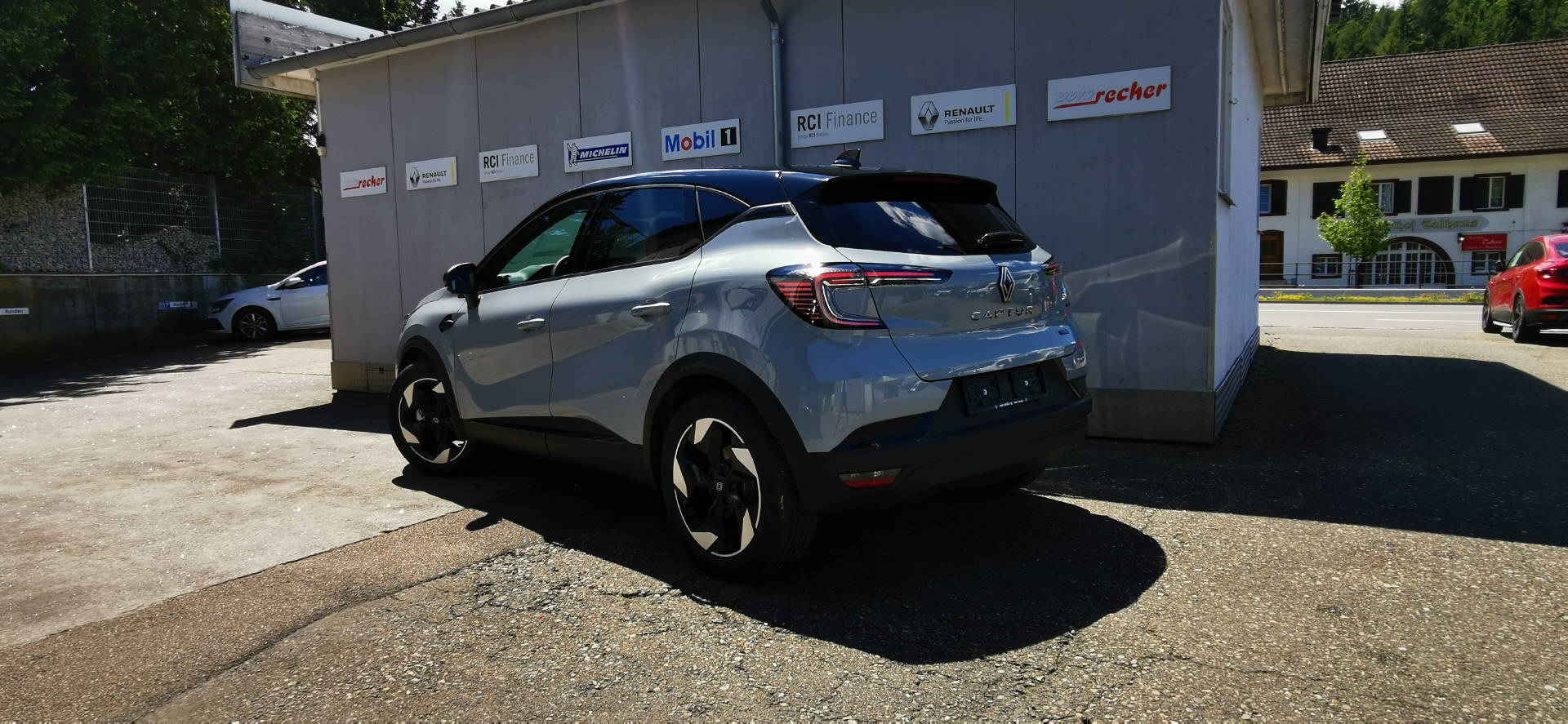 RENAULT Captur 1.6 E-Tech techno-image-2