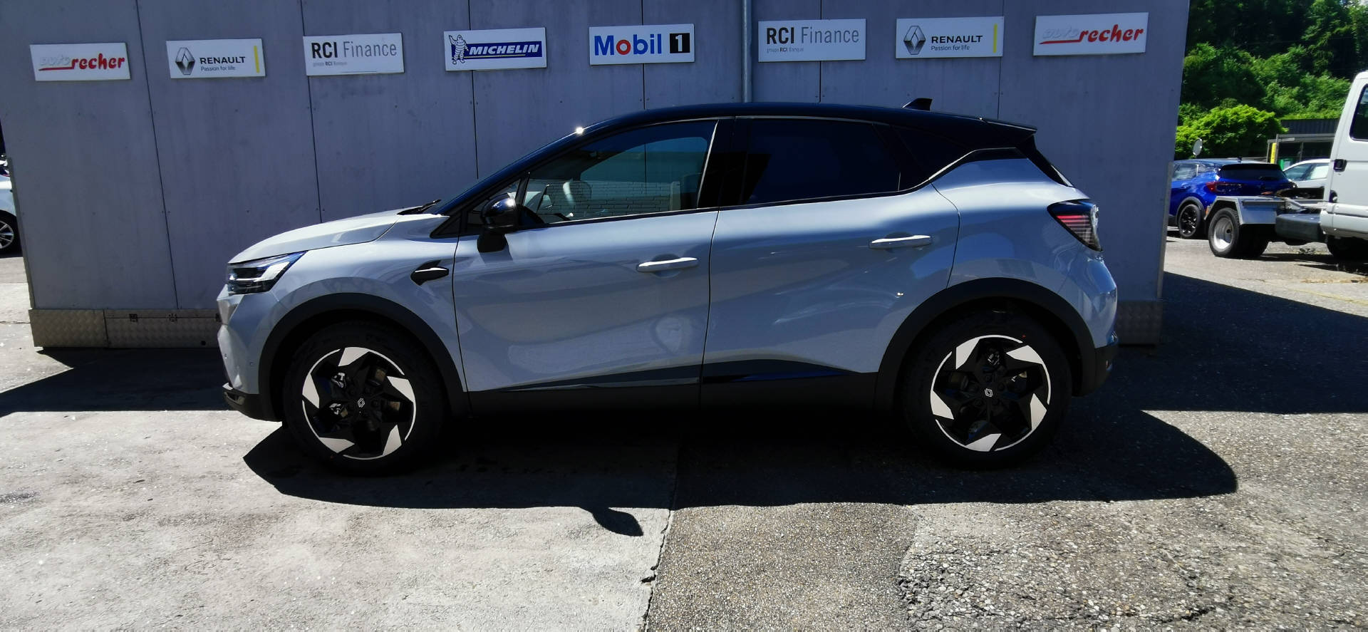 RENAULT Captur 1.6 E-Tech techno-image-1