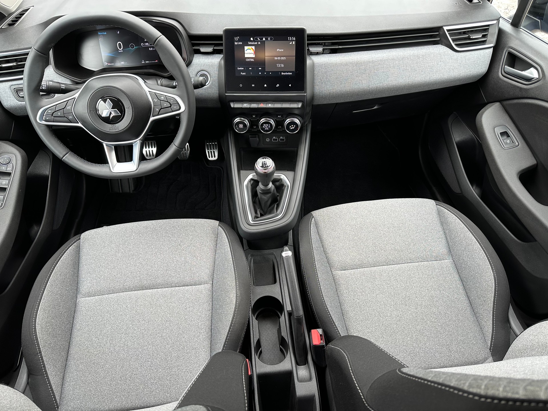 MITSUBISHI COLT 1.0 Invite-image-8
