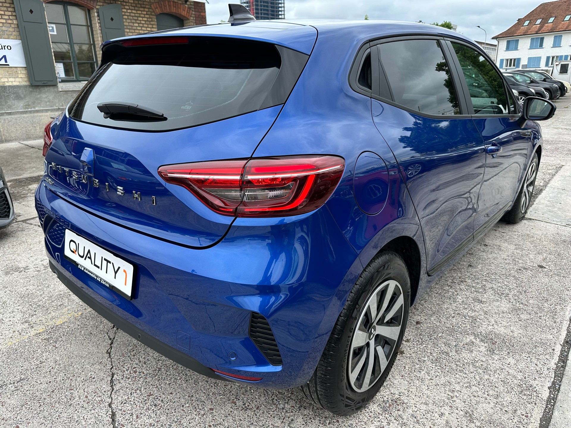 MITSUBISHI COLT 1.0 Invite-image-6