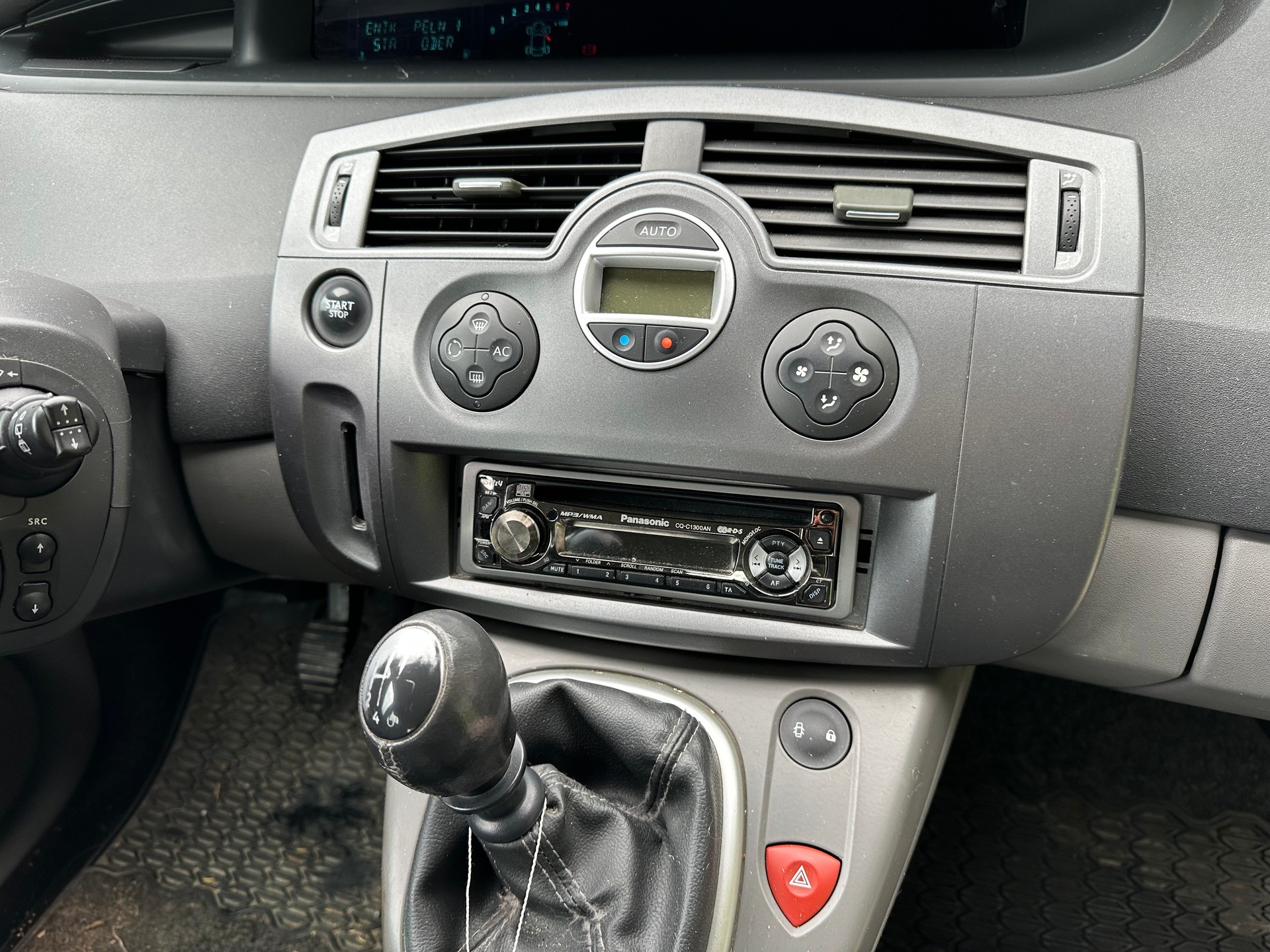 RENAULT Scénic 2.0 16V Dynamique FIXPREIS-image-13