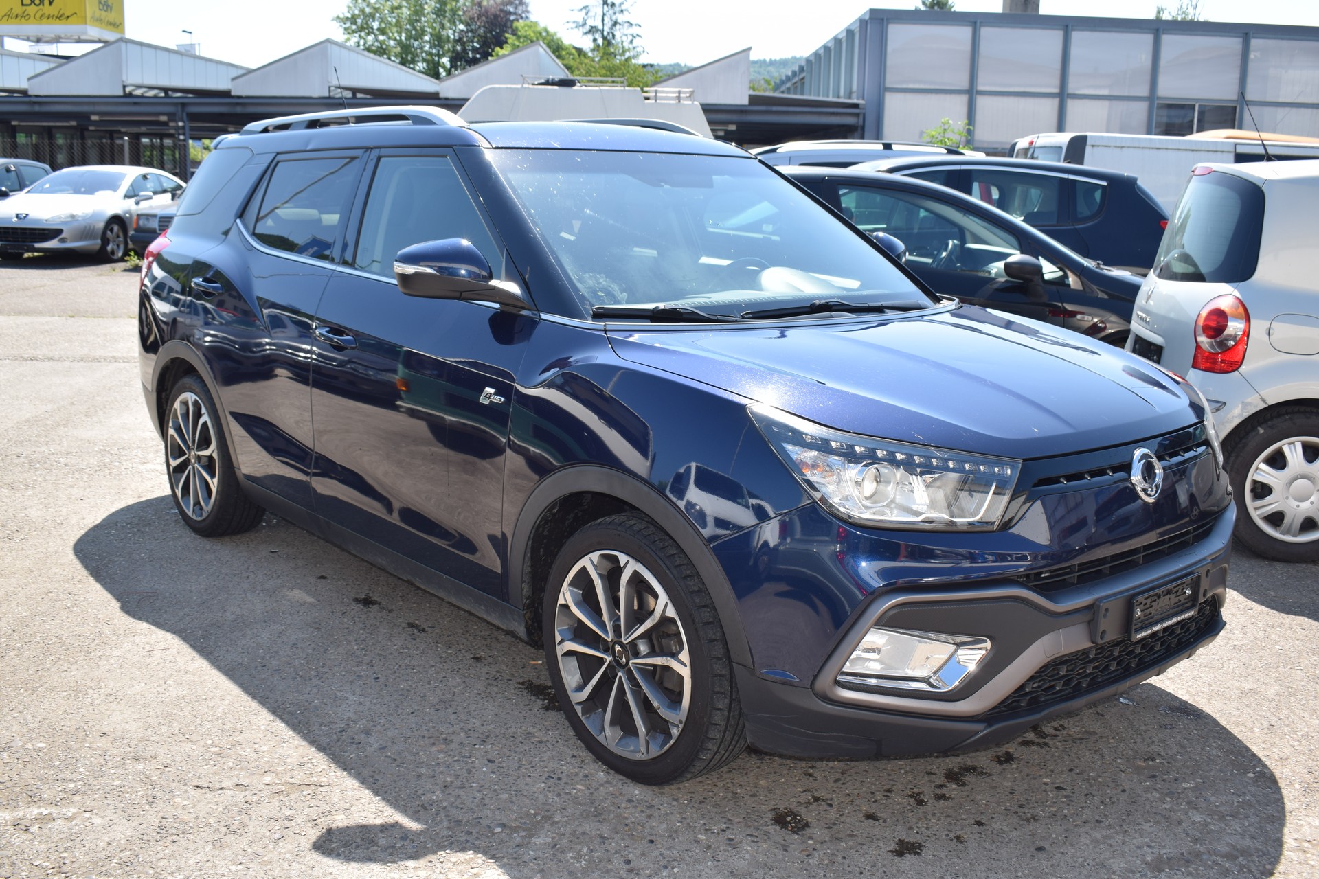 KGM-SsangYong XLV 1.6 eXDi Crystal 4WD Automatic-image-2