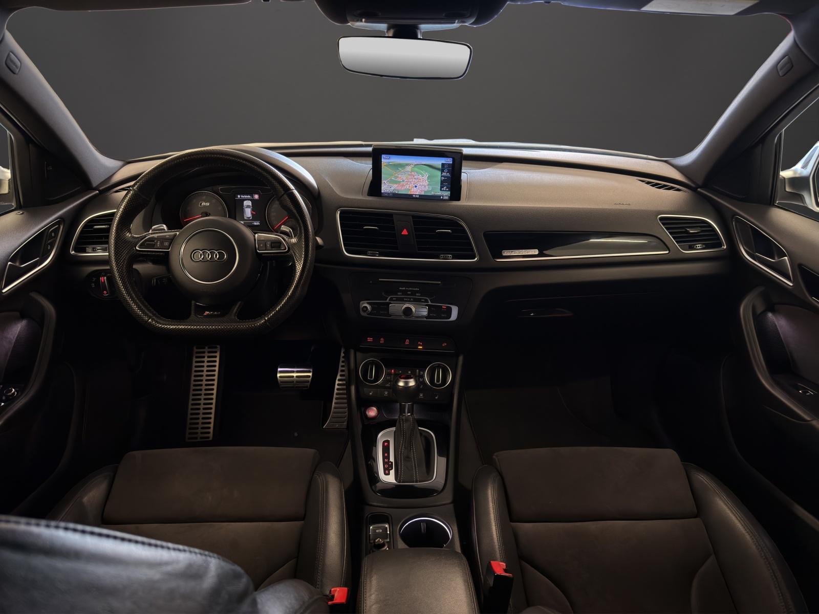 AUDI RS Q3 2.5 TFSI quattro S-tronic-image-8