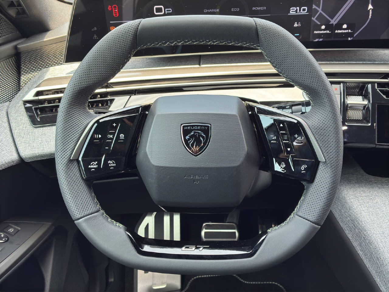 PEUGEOT 3008 1.2 Hybrid GT-image-11