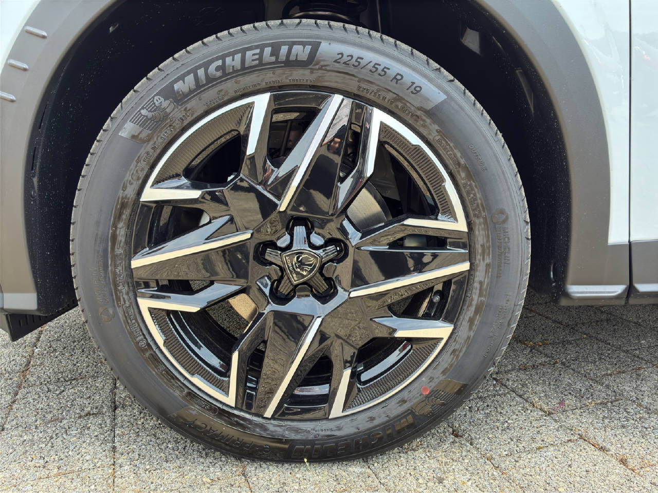 PEUGEOT 3008 1.2 Hybrid GT-image-15