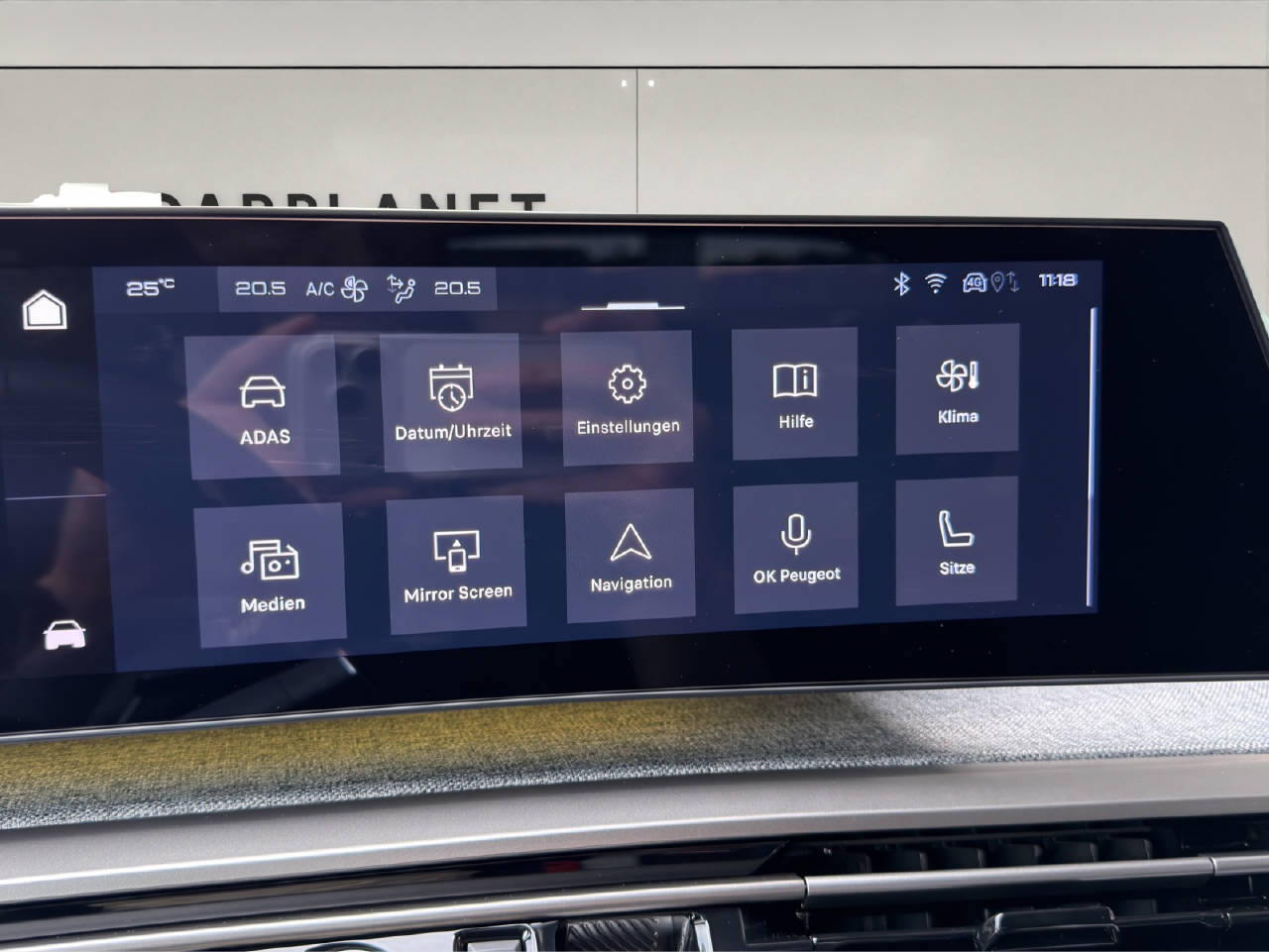 PEUGEOT 3008 1.2 Hybrid GT-image-16