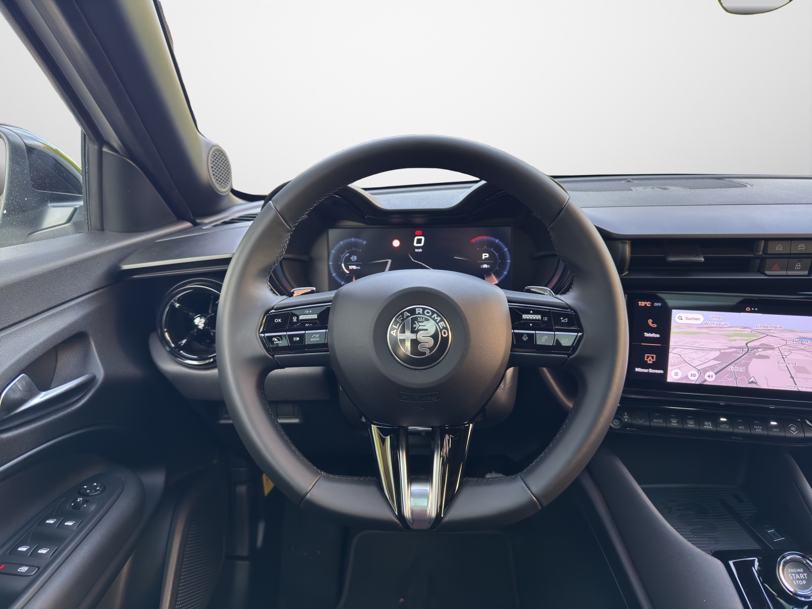 ALFA ROMEO Junior 1.2 Ibrida Q4 SKY-image-6