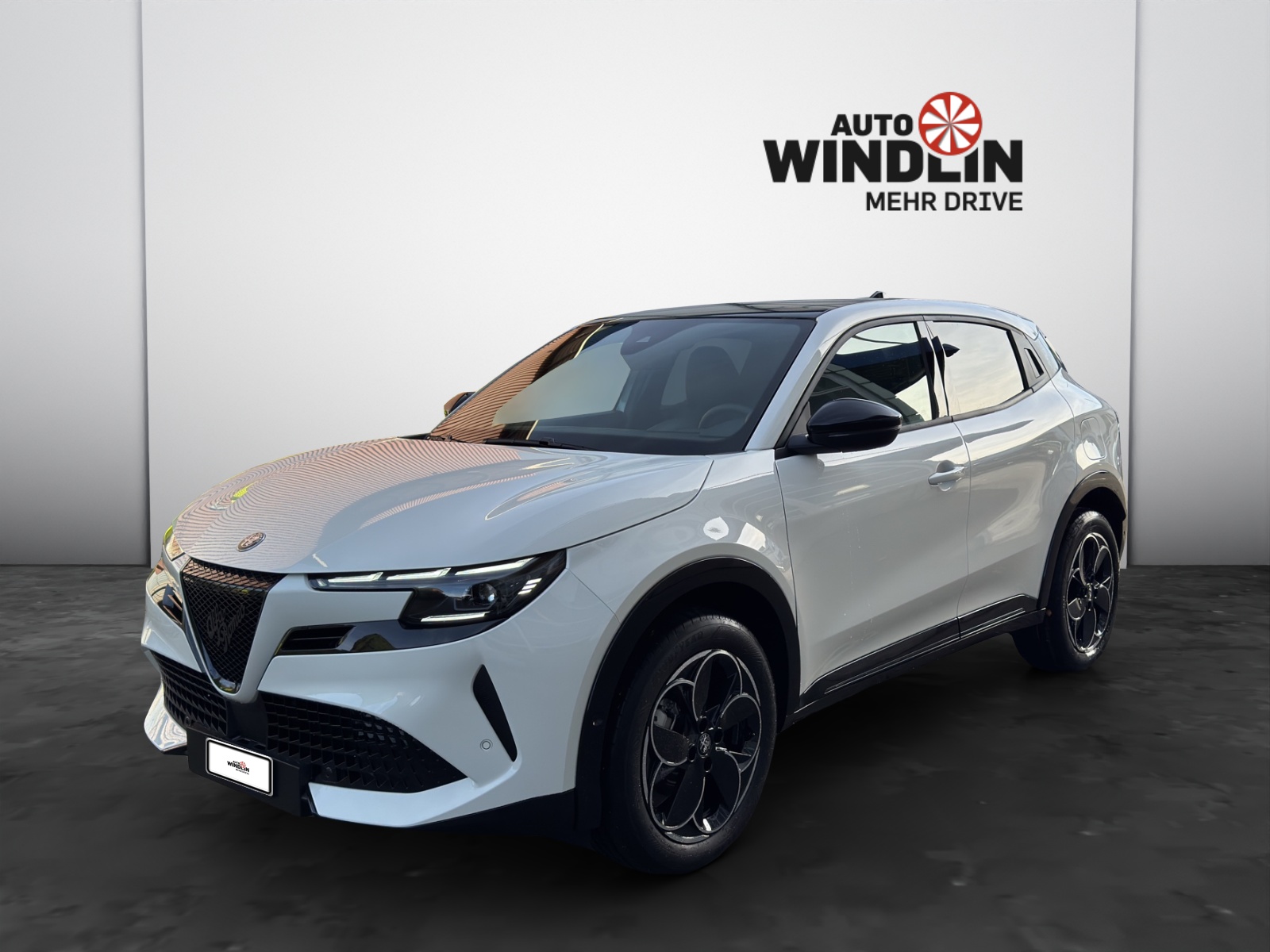 ALFA ROMEO Junior 1.2 Ibrida Q4 SKY-image-1