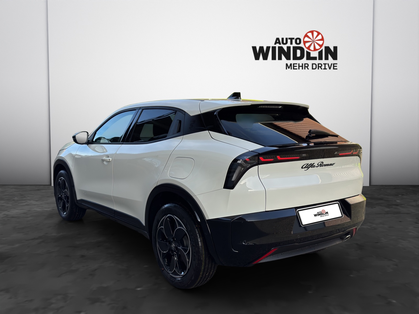 ALFA ROMEO Junior 1.2 Ibrida Q4 SKY-image-3