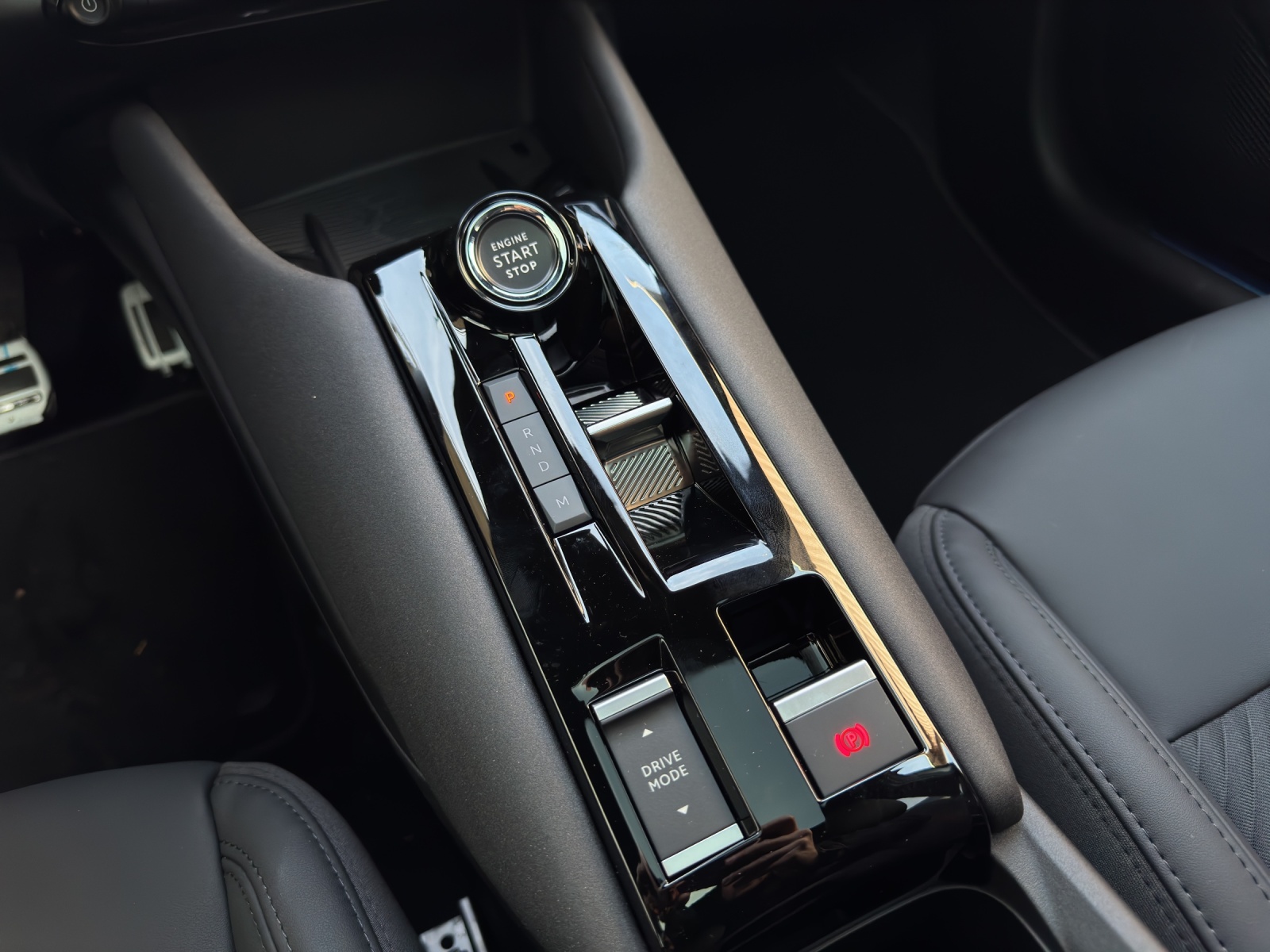 ALFA ROMEO Junior 1.2 Ibrida Q4 SKY-image-9