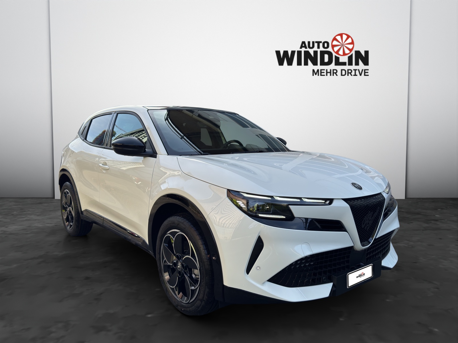 ALFA ROMEO Junior 1.2 Ibrida Q4 SKY-image-0