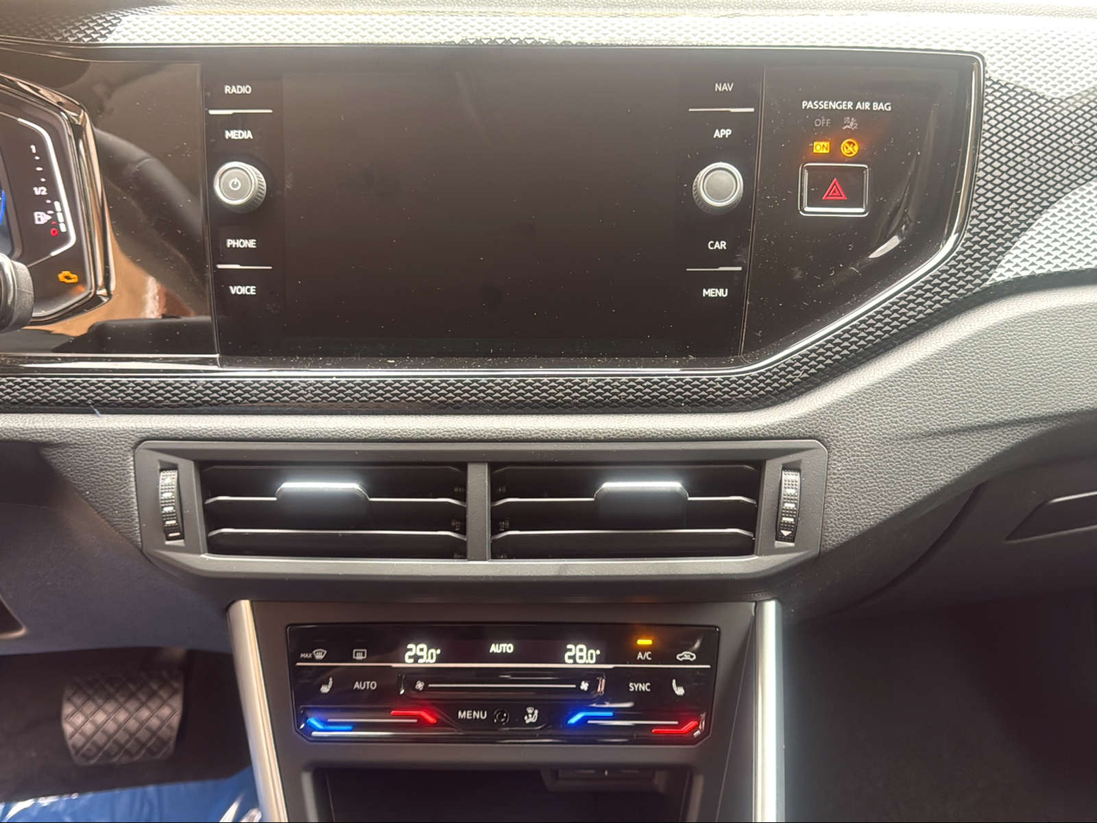 VW Taigo 1.0 TSI Life United DSG-image-12
