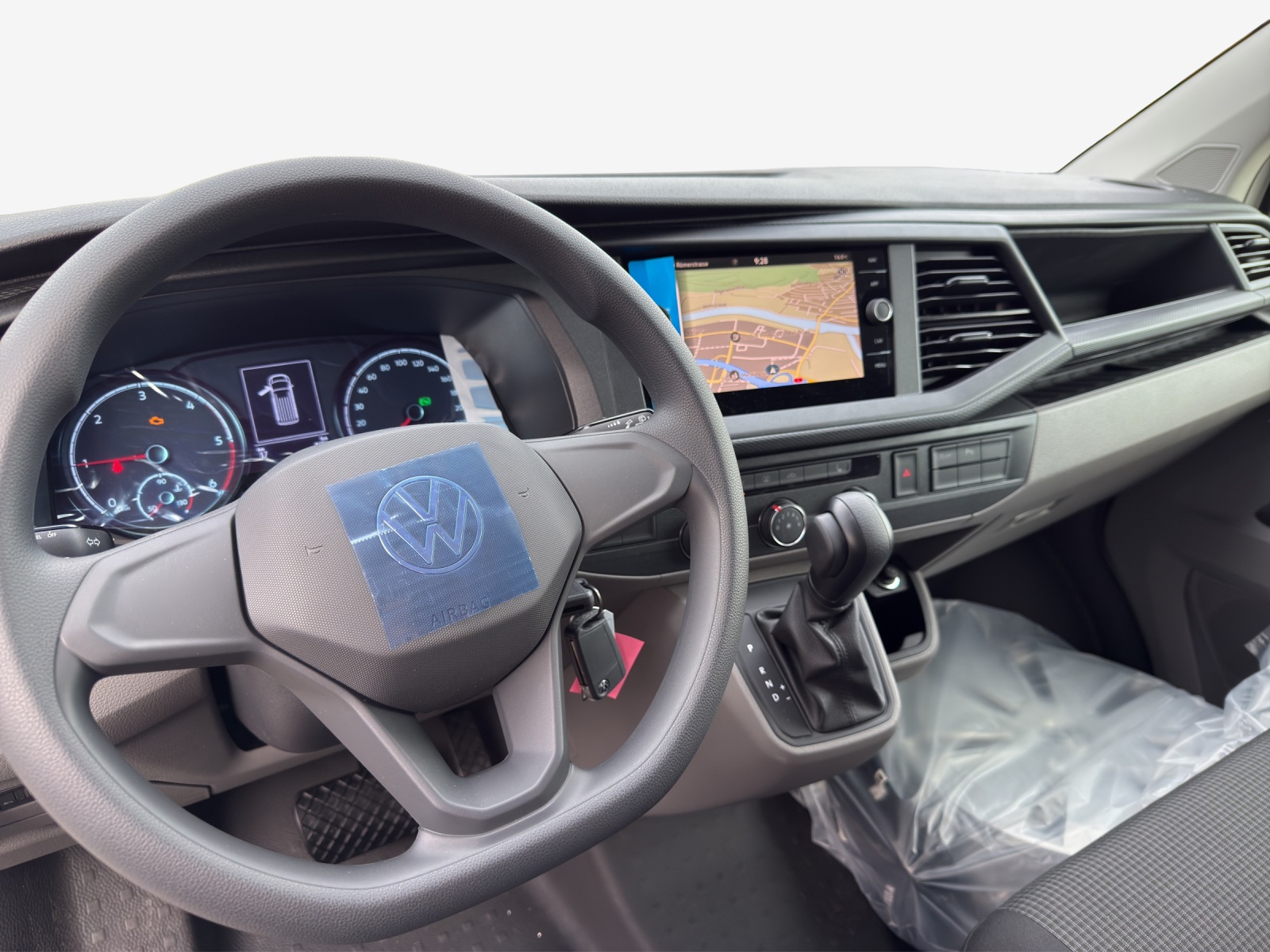 VW T6.1 2.0 TDI DSG-image-8