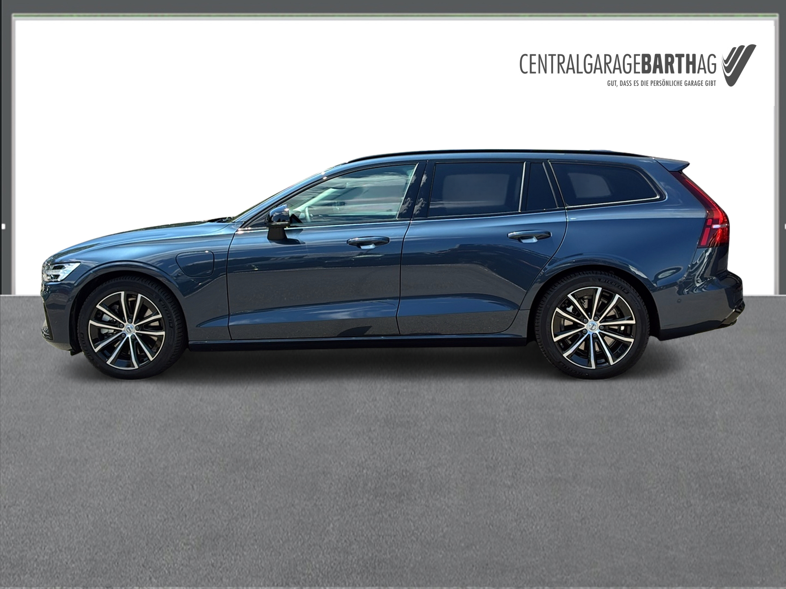 VOLVO V60 2.0 T6 TE Plus Dark eAWD-image-6