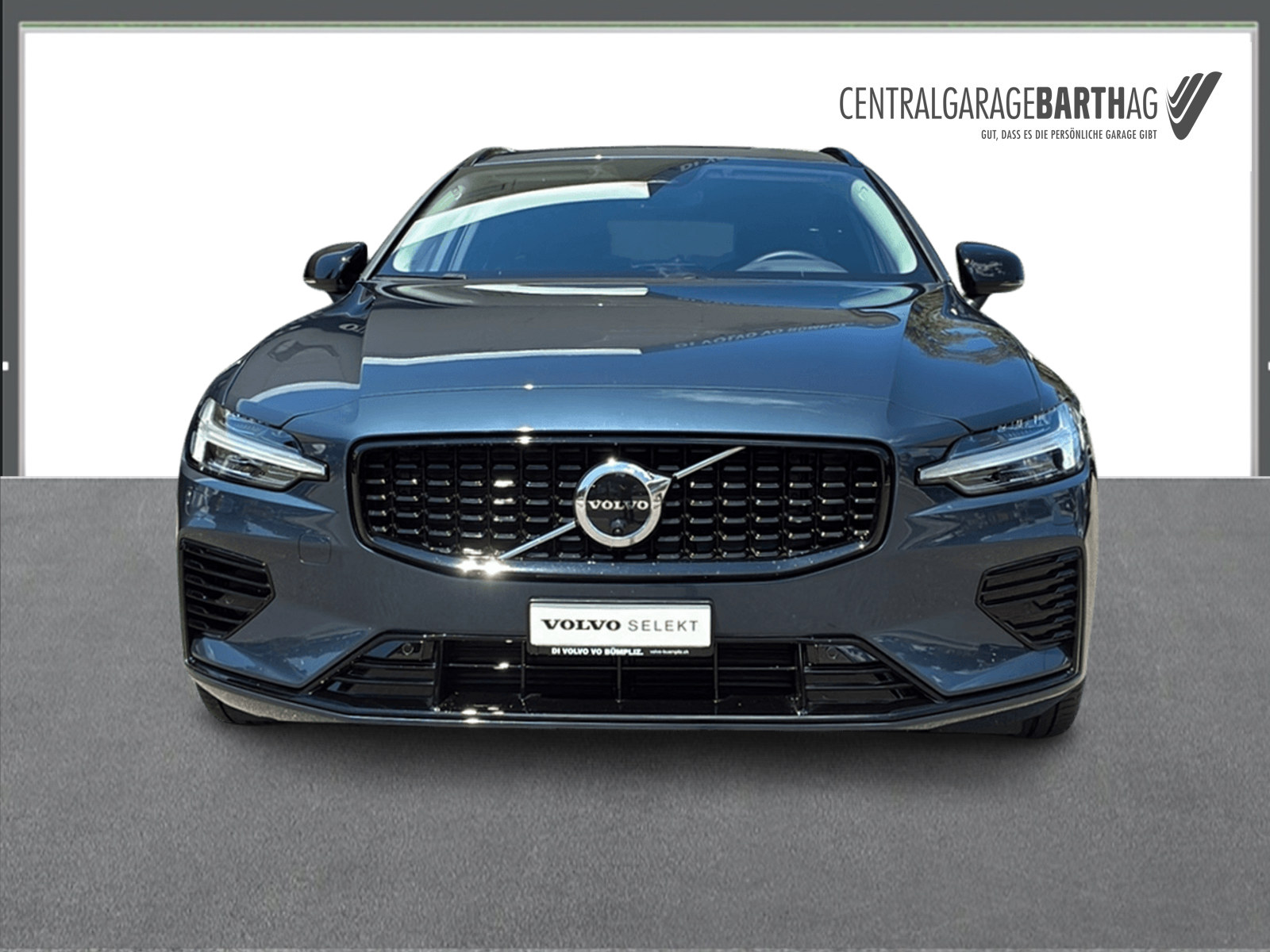 VOLVO V60 2.0 T6 TE Plus Dark eAWD-showroom-element-1