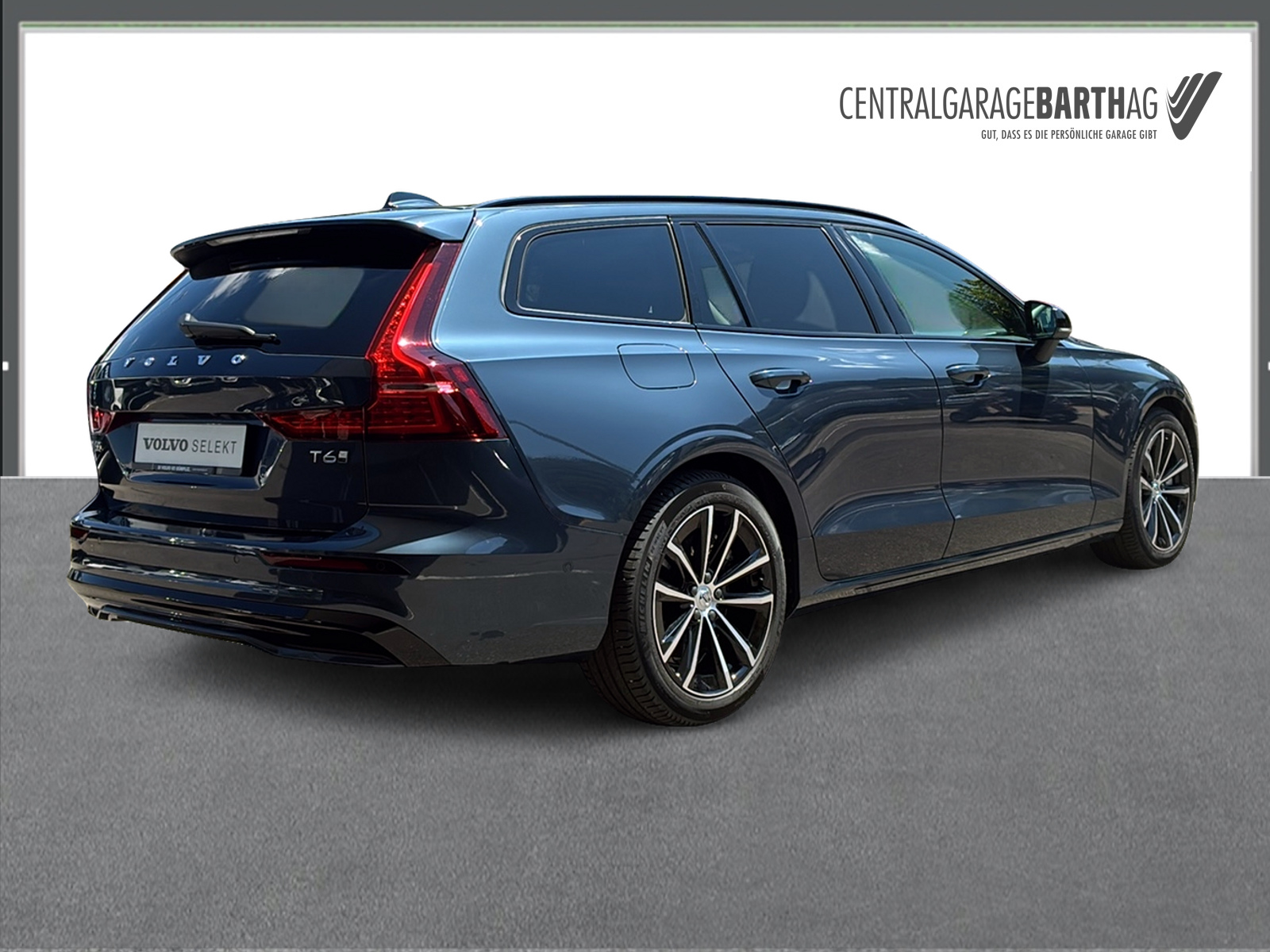 VOLVO V60 2.0 T6 TE Plus Dark eAWD-image-5