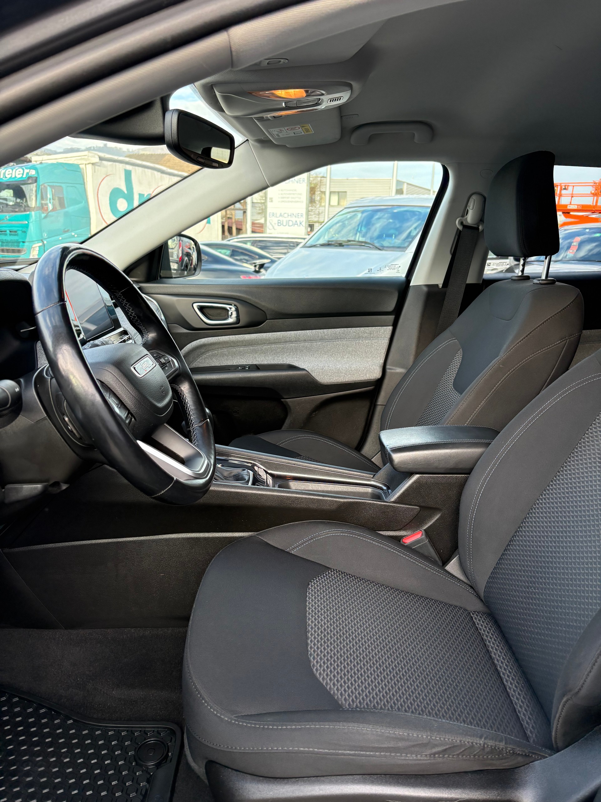JEEP Compass 4x2 1.3 Turbo 80th Anniversary DKG-image-12