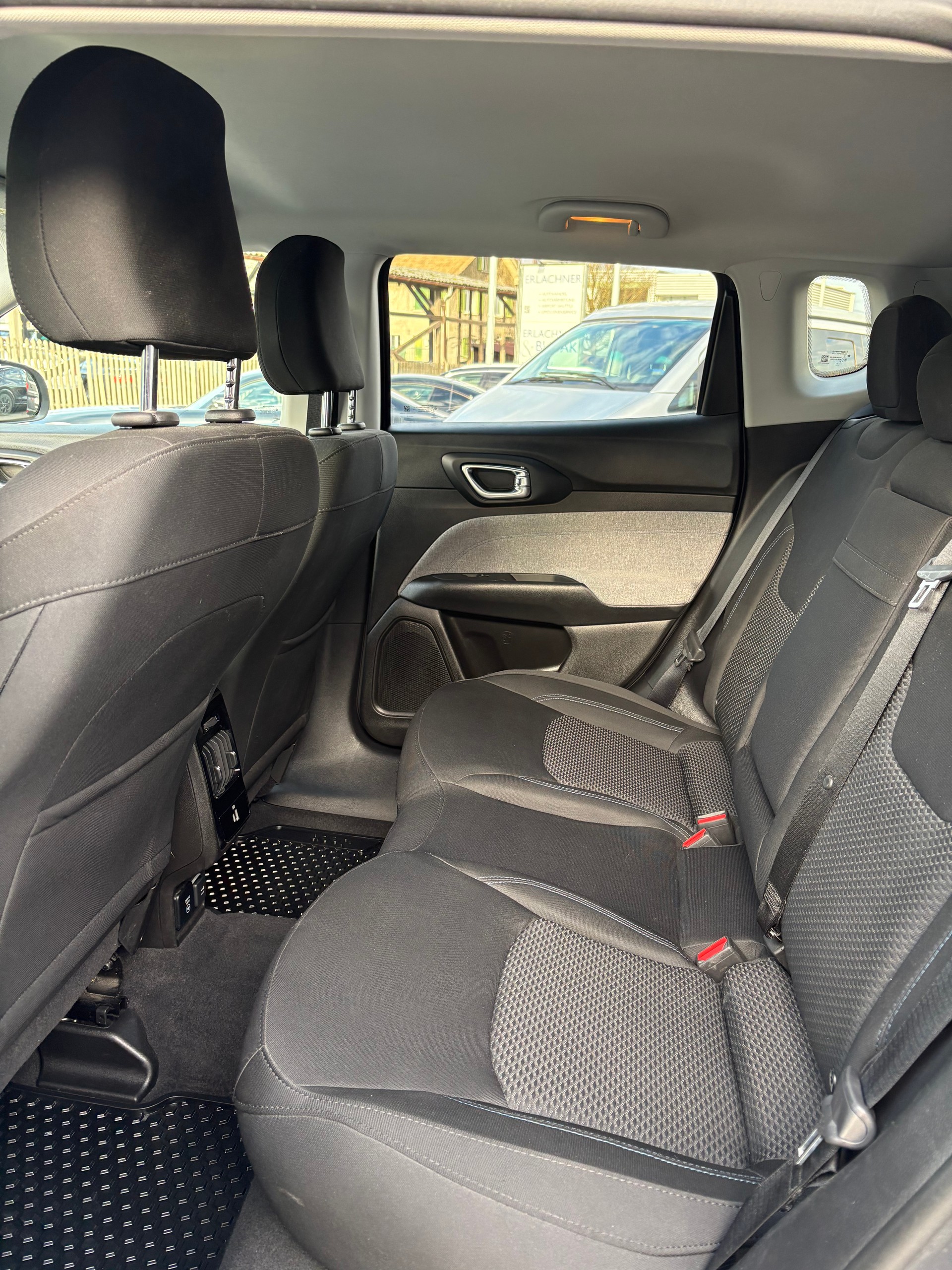 JEEP Compass 4x2 1.3 Turbo 80th Anniversary DKG-image-9