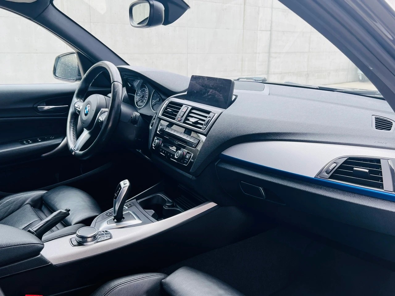 BMW 120d xDrive M Sport Steptronic-image-5