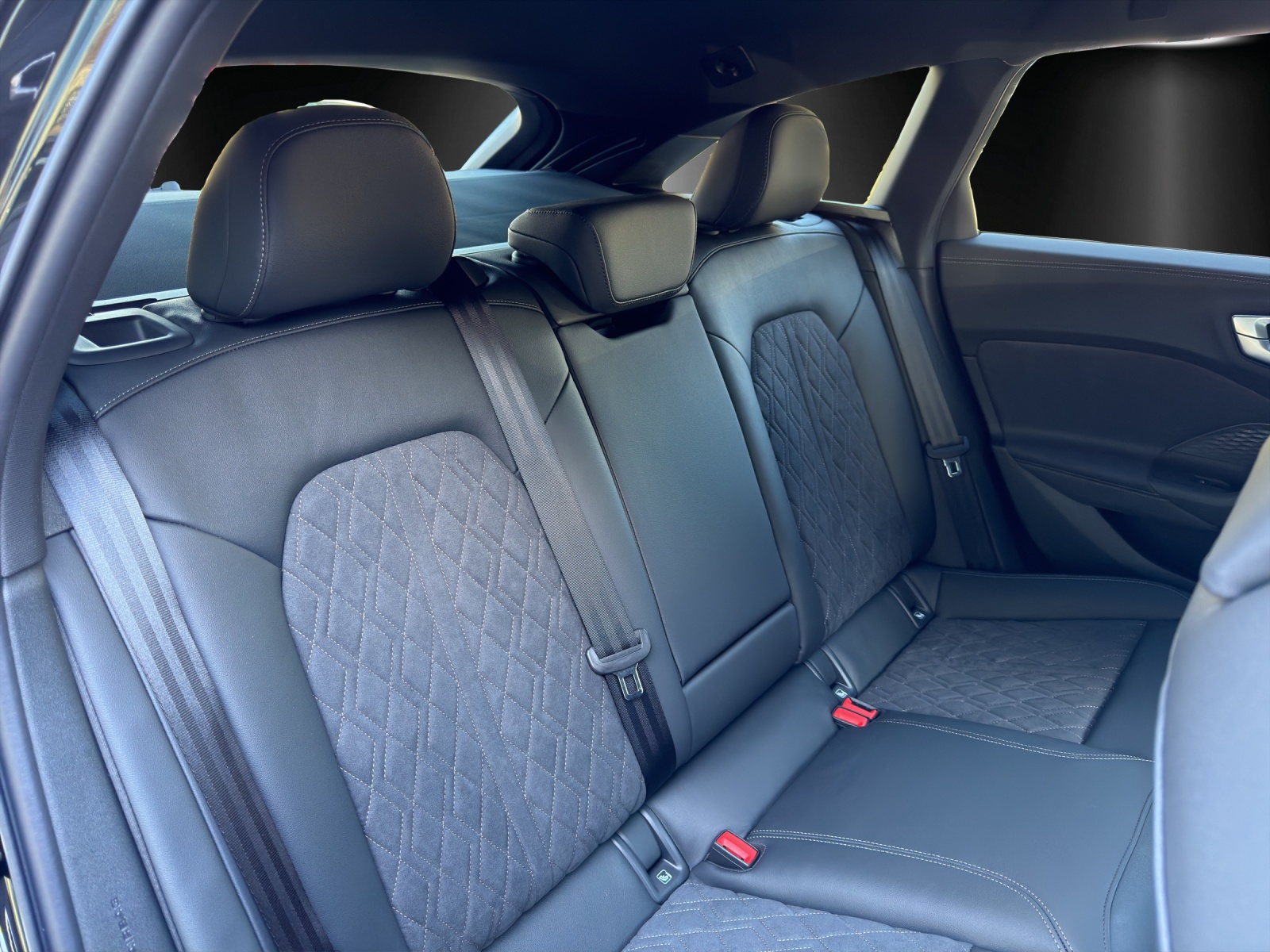 AUDI A5 Avant TFSI quattro 150 kW S tronic-image-7