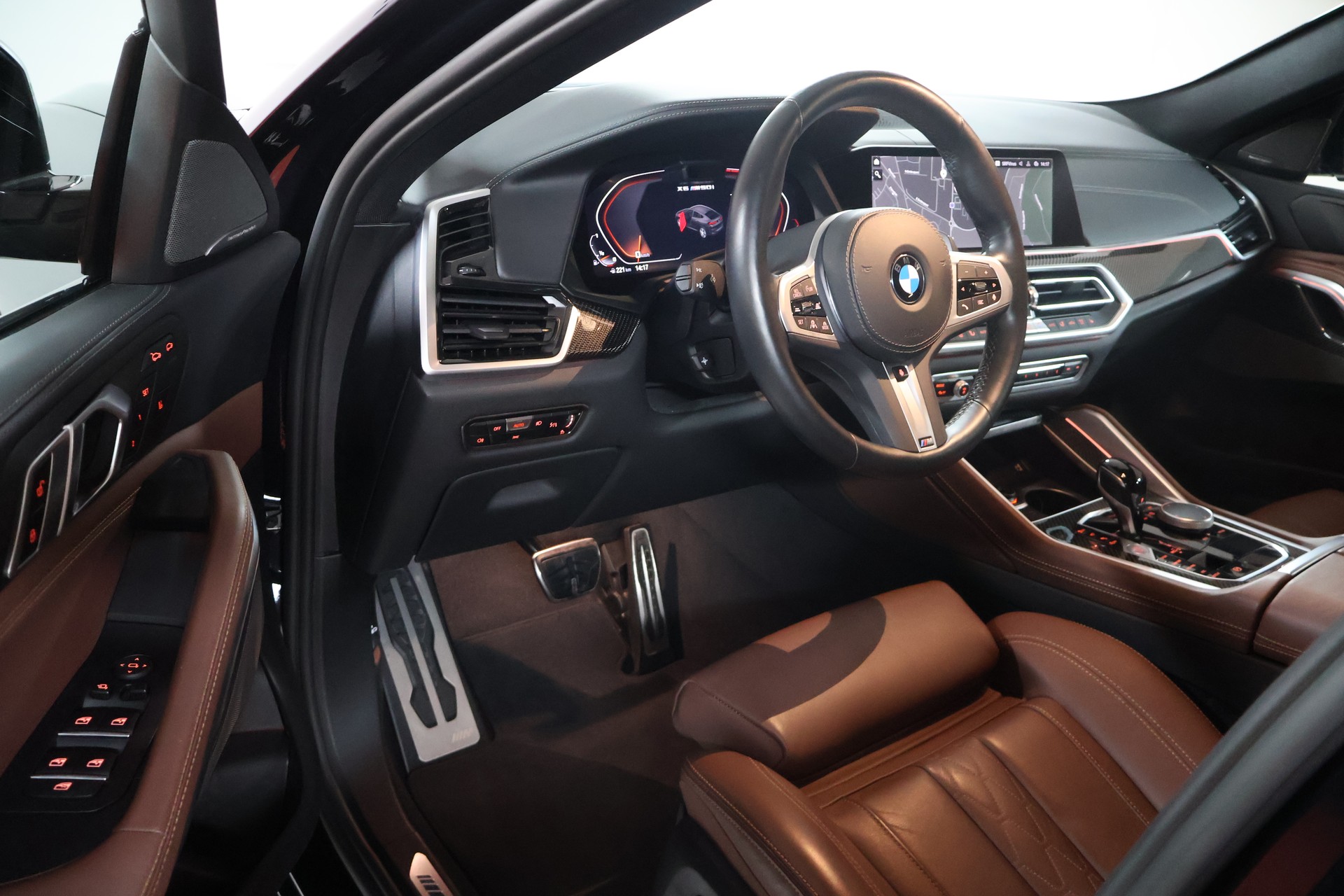 BMW X6 M50i Steptronic-image-8