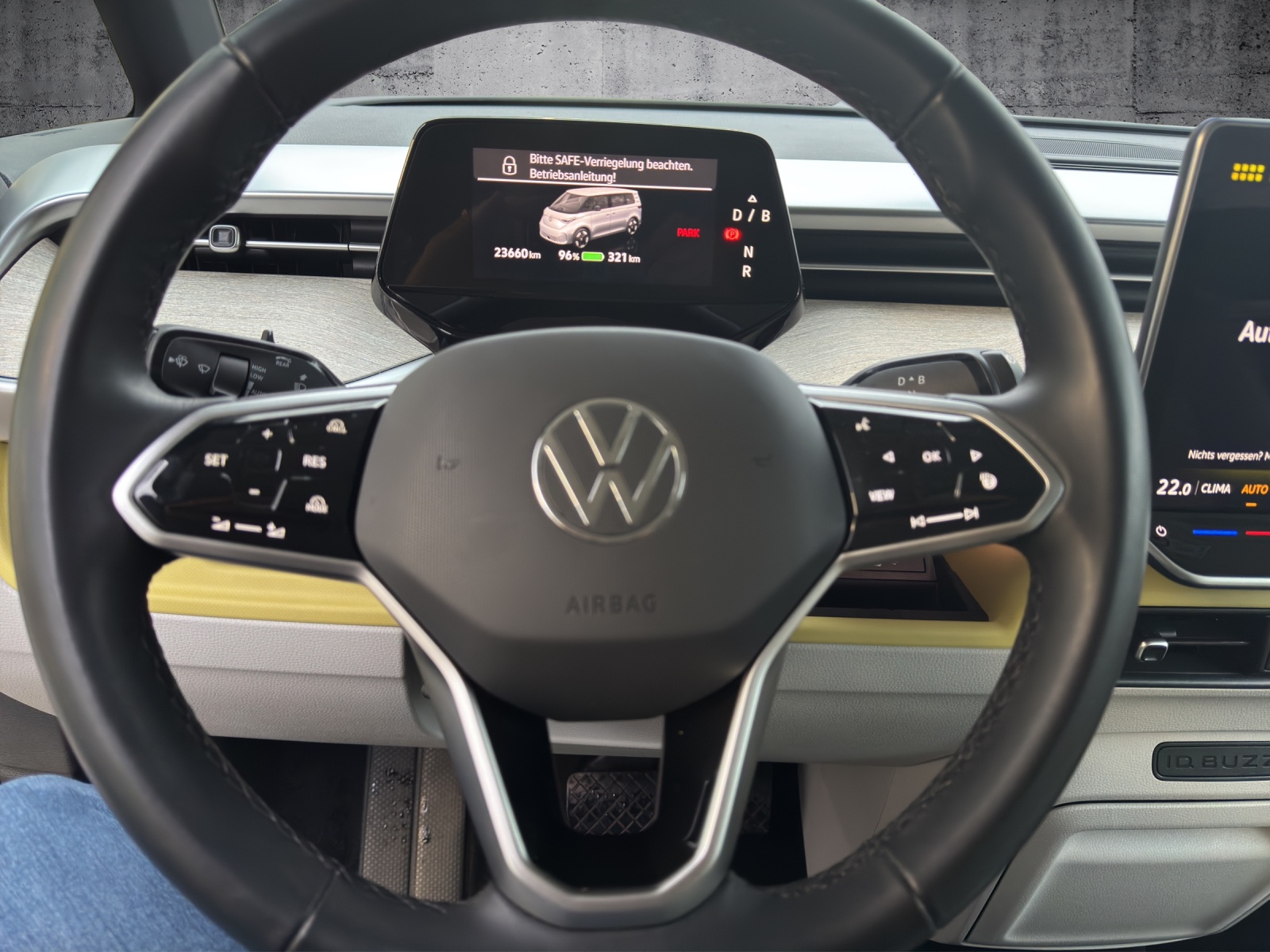VW ID.Buzz LWB Pro-image-10