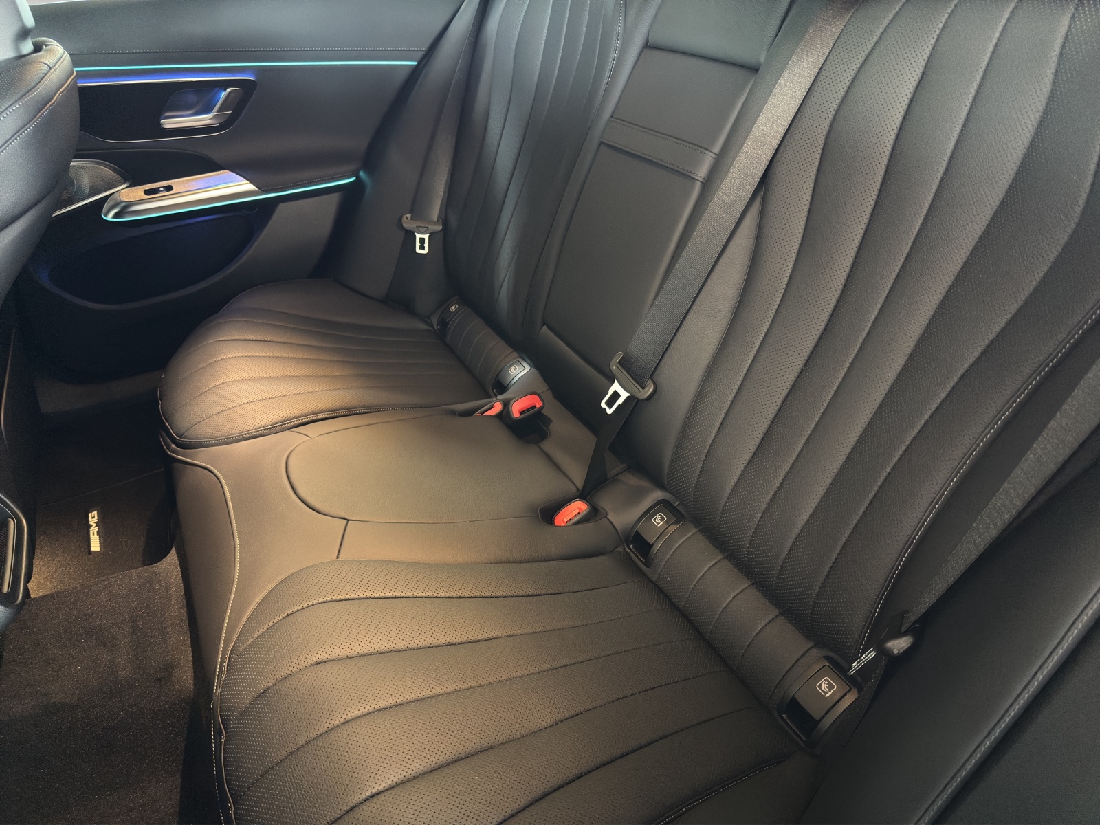 MERCEDES-BENZ E 220 d T 4Matic 9G-Tronic-image-8