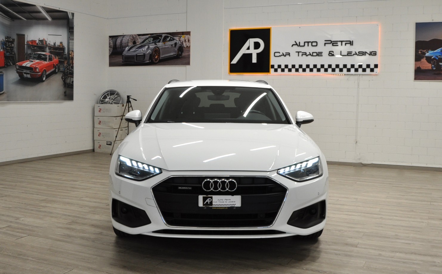 AUDI A4 Avant 40 TDI Attraction quattro S-tronic-image-7