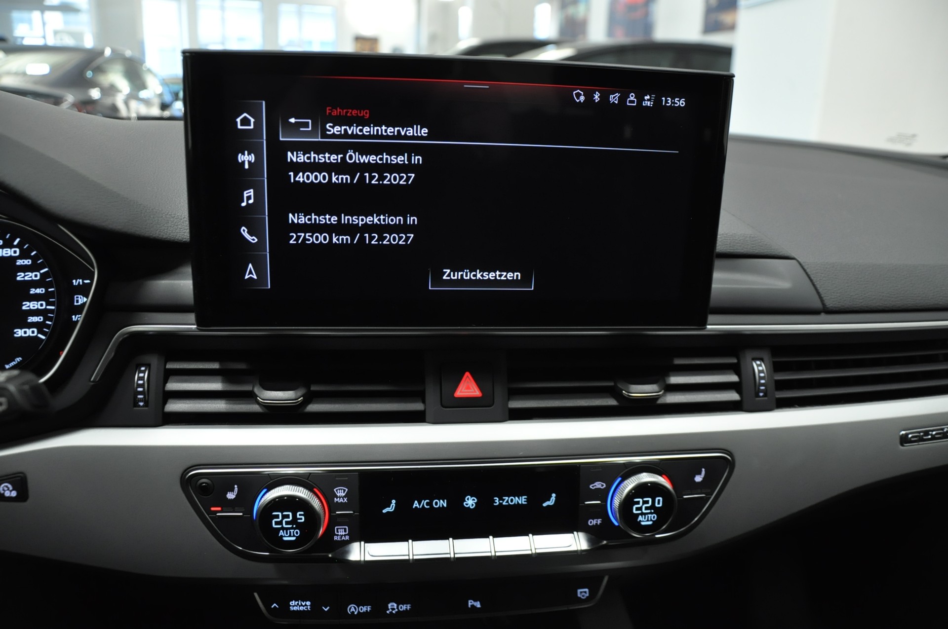 AUDI A4 Avant 40 TDI Attraction quattro S-tronic-image-20