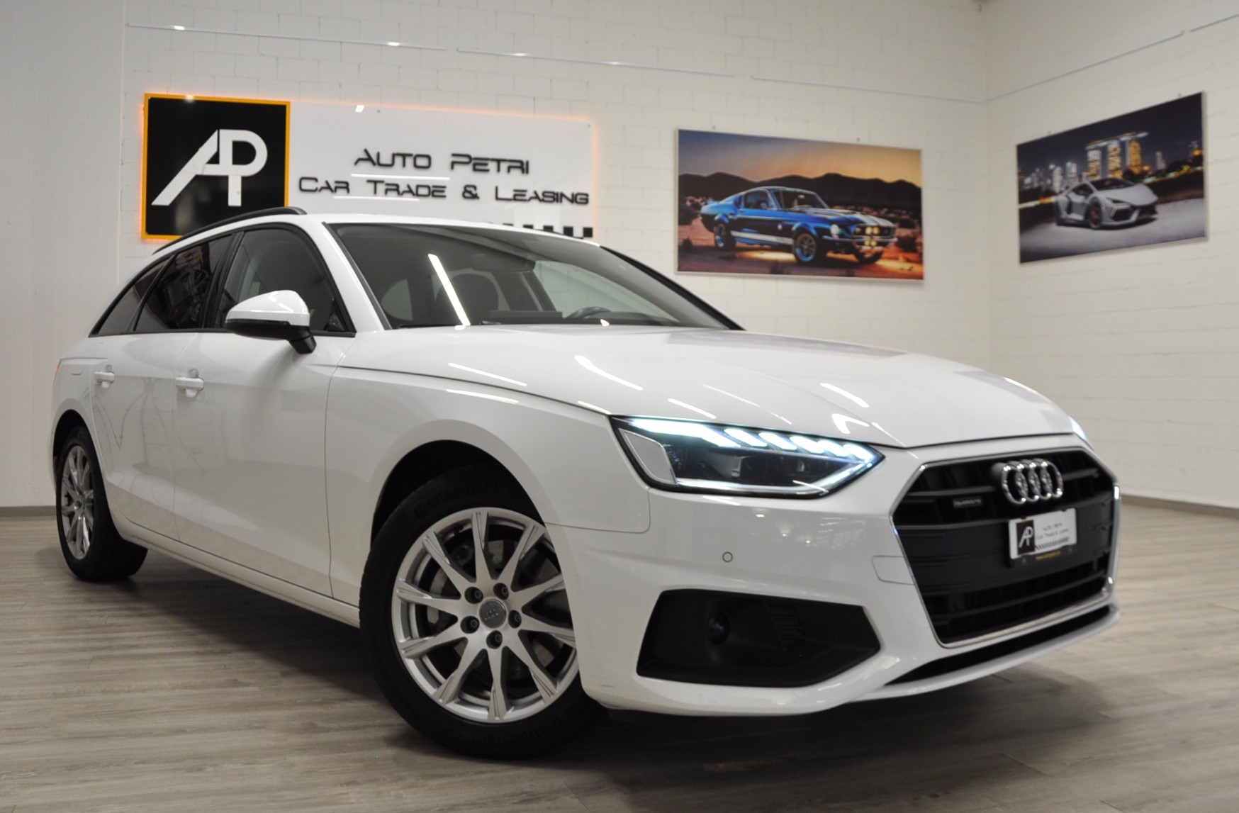 AUDI A4 Avant 40 TDI Attraction quattro S-tronic-image-0