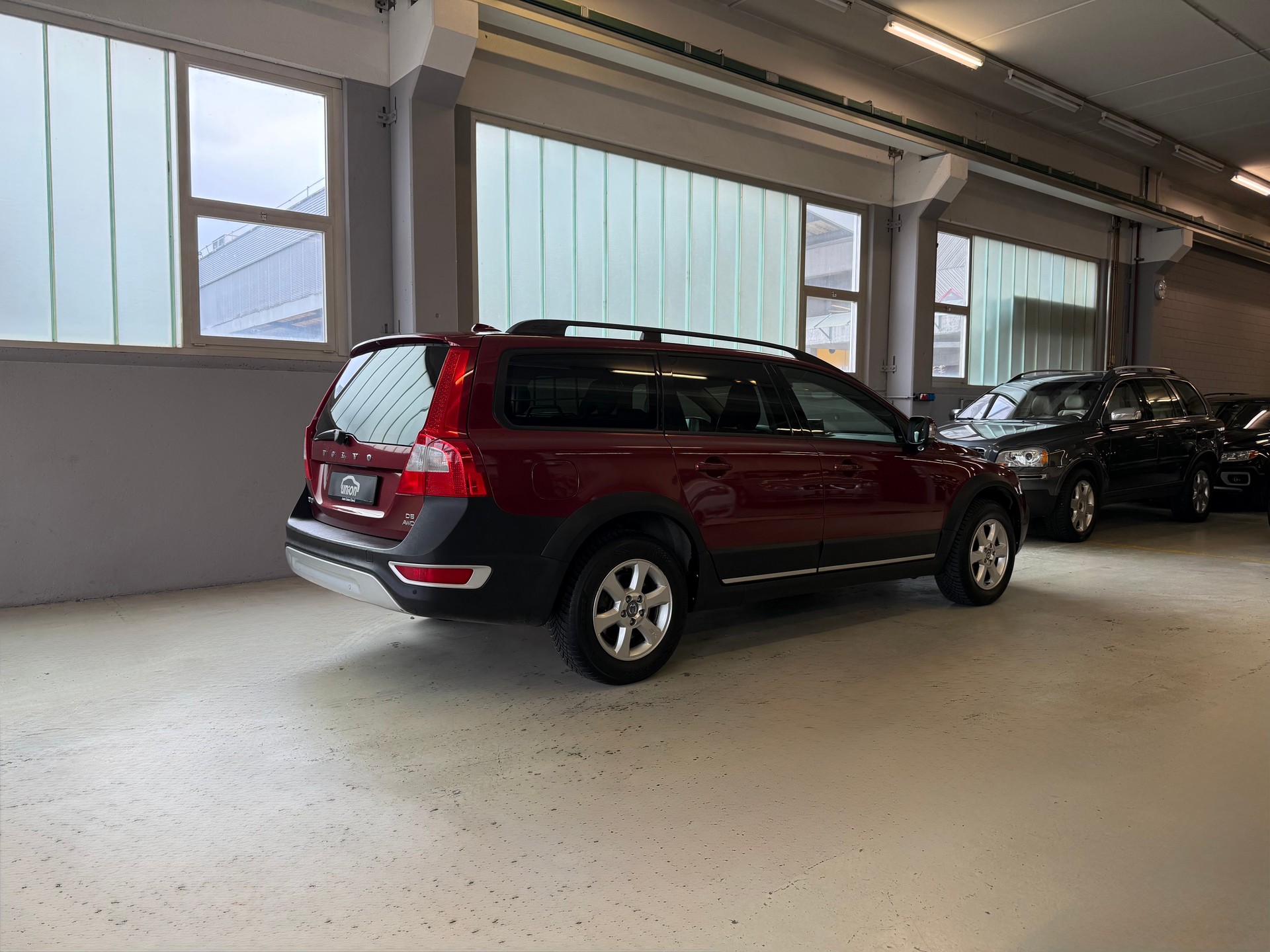 VOLVO XC70 D5 AWD Momentum Geartronic-image-5