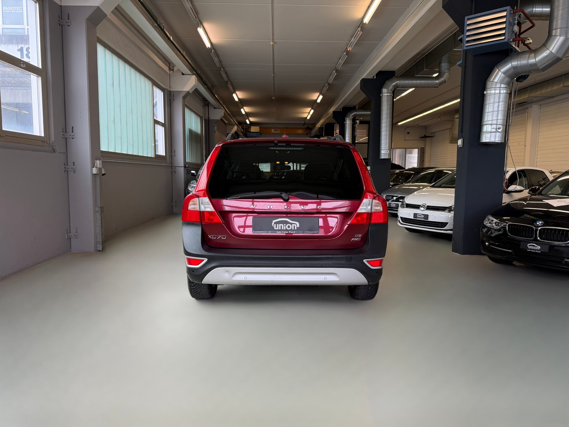 VOLVO XC70 D5 AWD Momentum Geartronic-image-7
