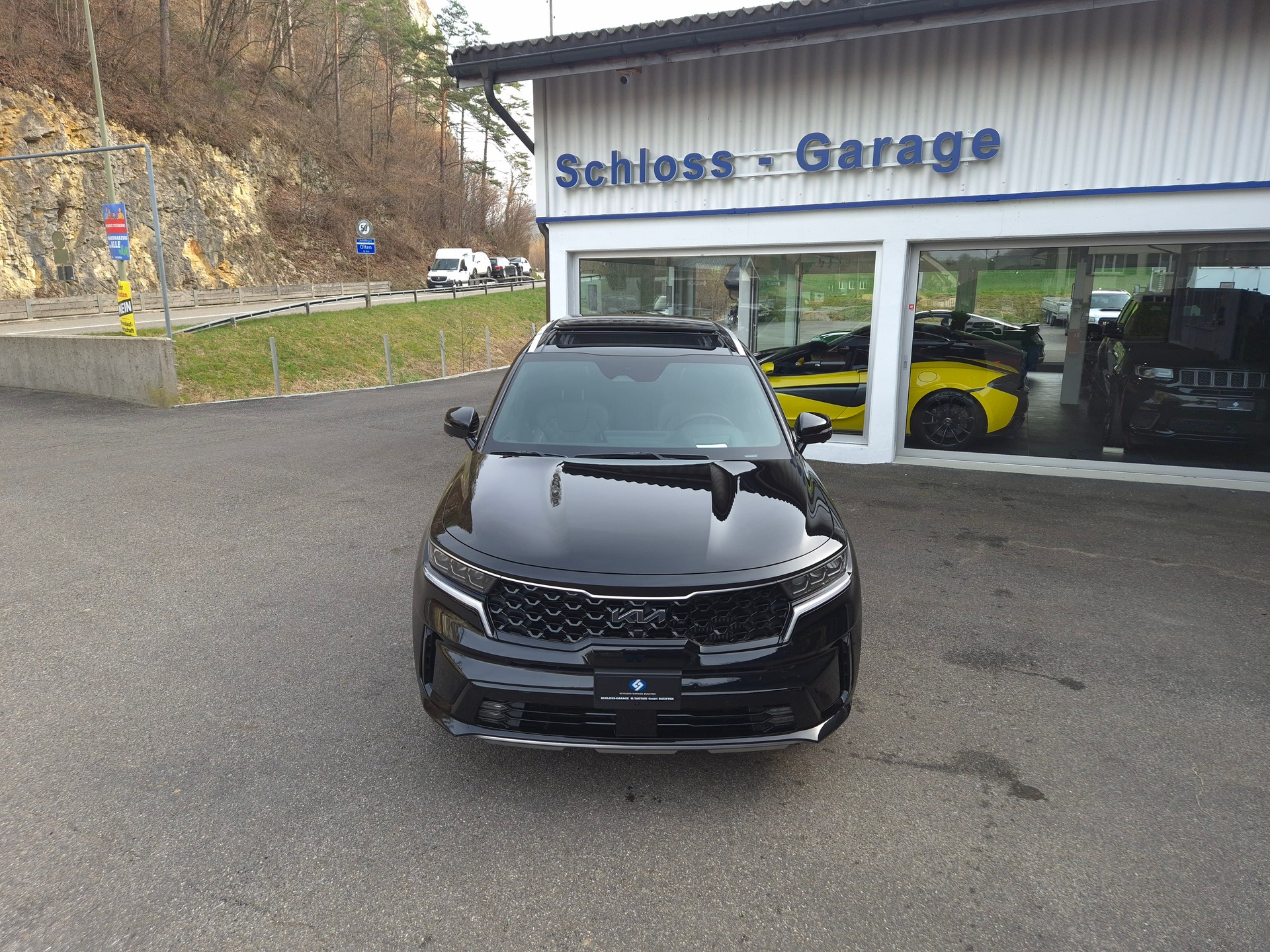 KIA Sorento 1.6 T-GDi HEV Style-showroom-element-2