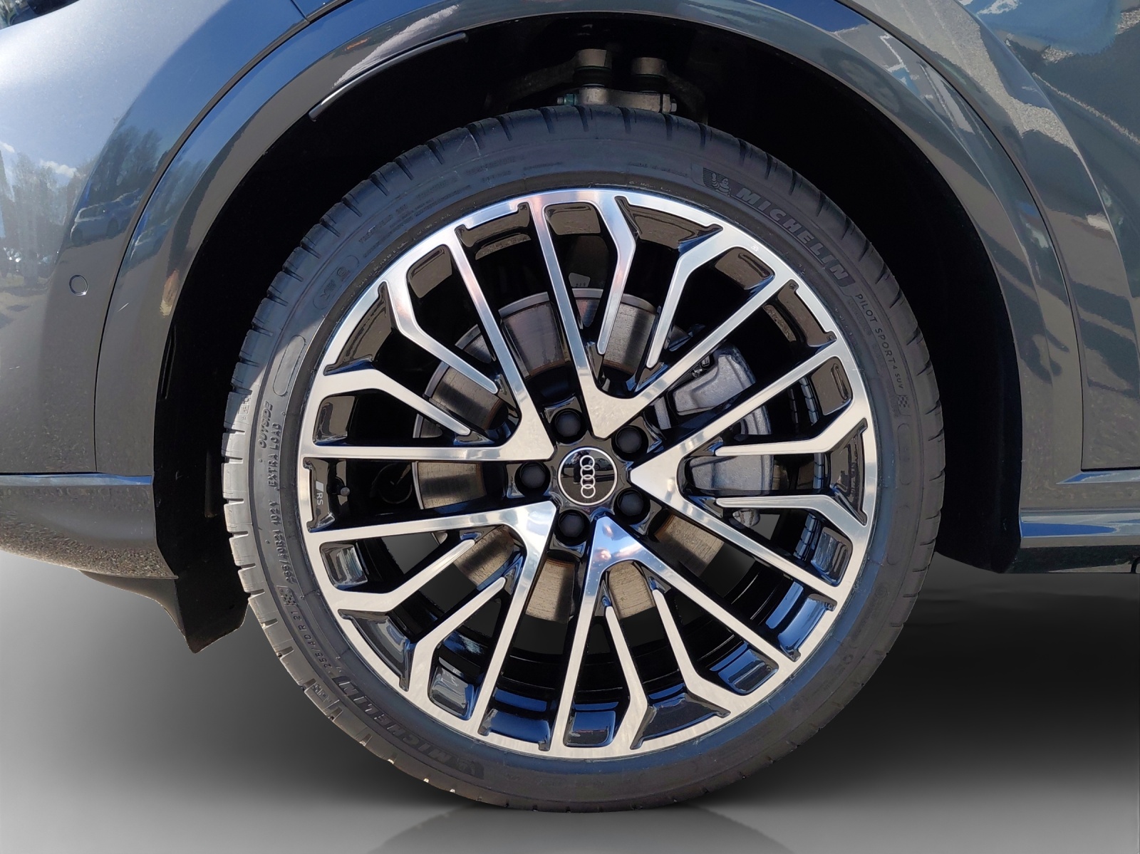 AUDI Q5 Sportback TDI quattro 150 kW S-tronic-image-14
