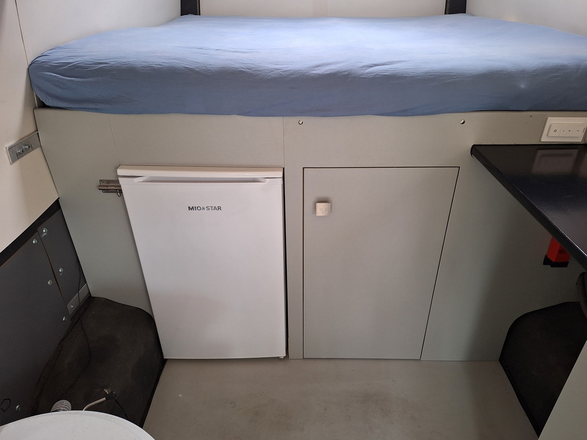 MERCEDES-BENZ 316 CDI Camper-image-10
