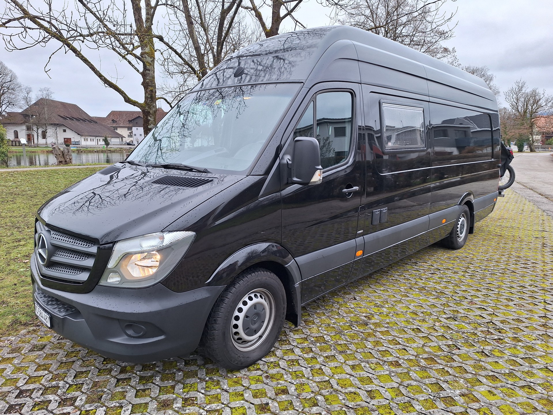 MERCEDES-BENZ 316 CDI Camper-image-1