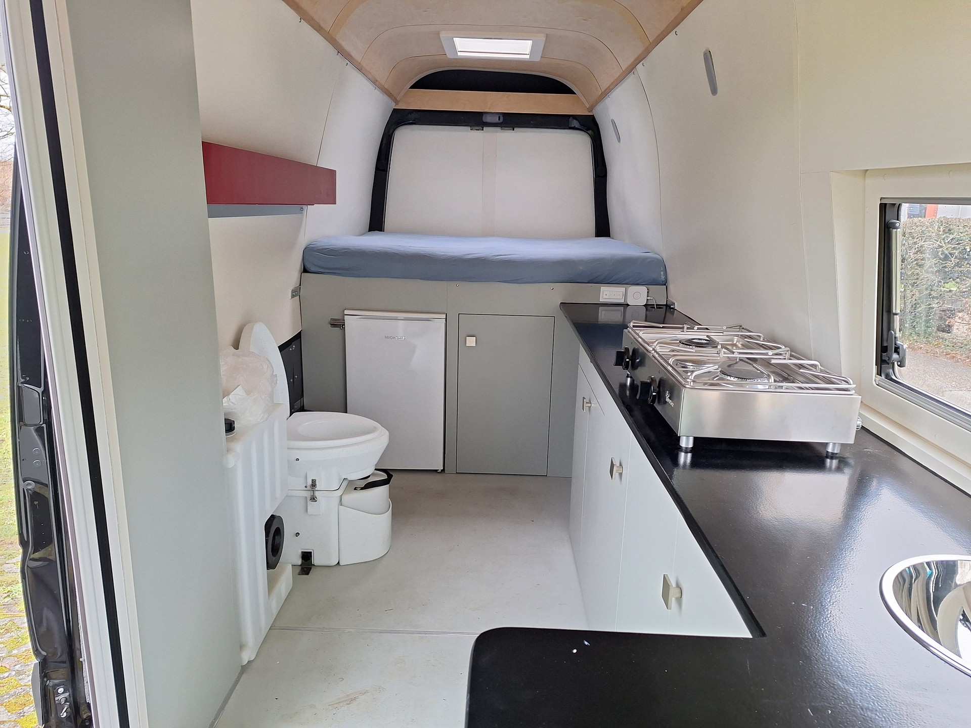 MERCEDES-BENZ 316 CDI Camper-image-6