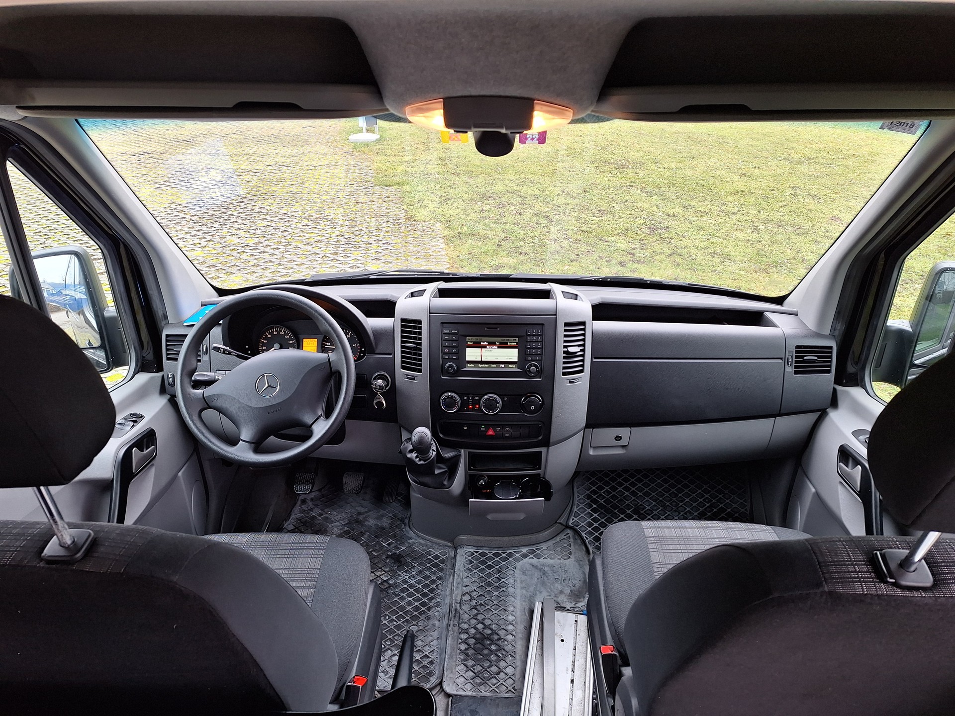MERCEDES-BENZ 316 CDI Camper-image-5