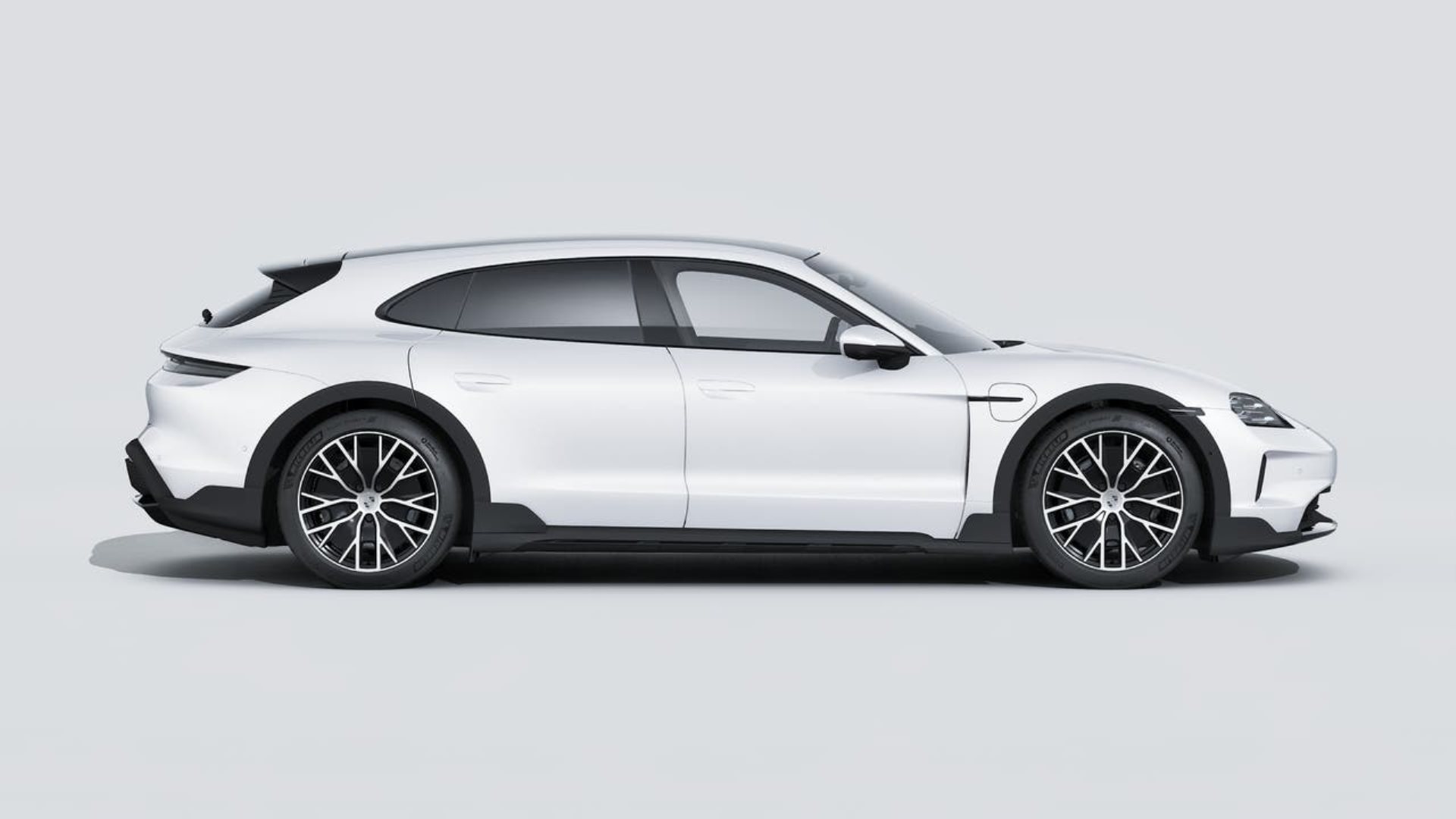 PORSCHE Taycan 4 Cross Turismo-image-5