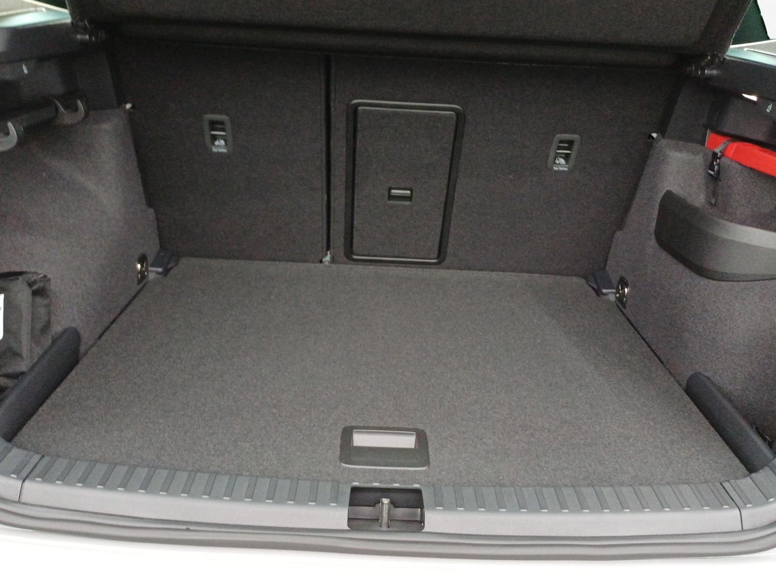 SKODA Karoq 2.0 TSI SportLine 4x4 DSG-image-12