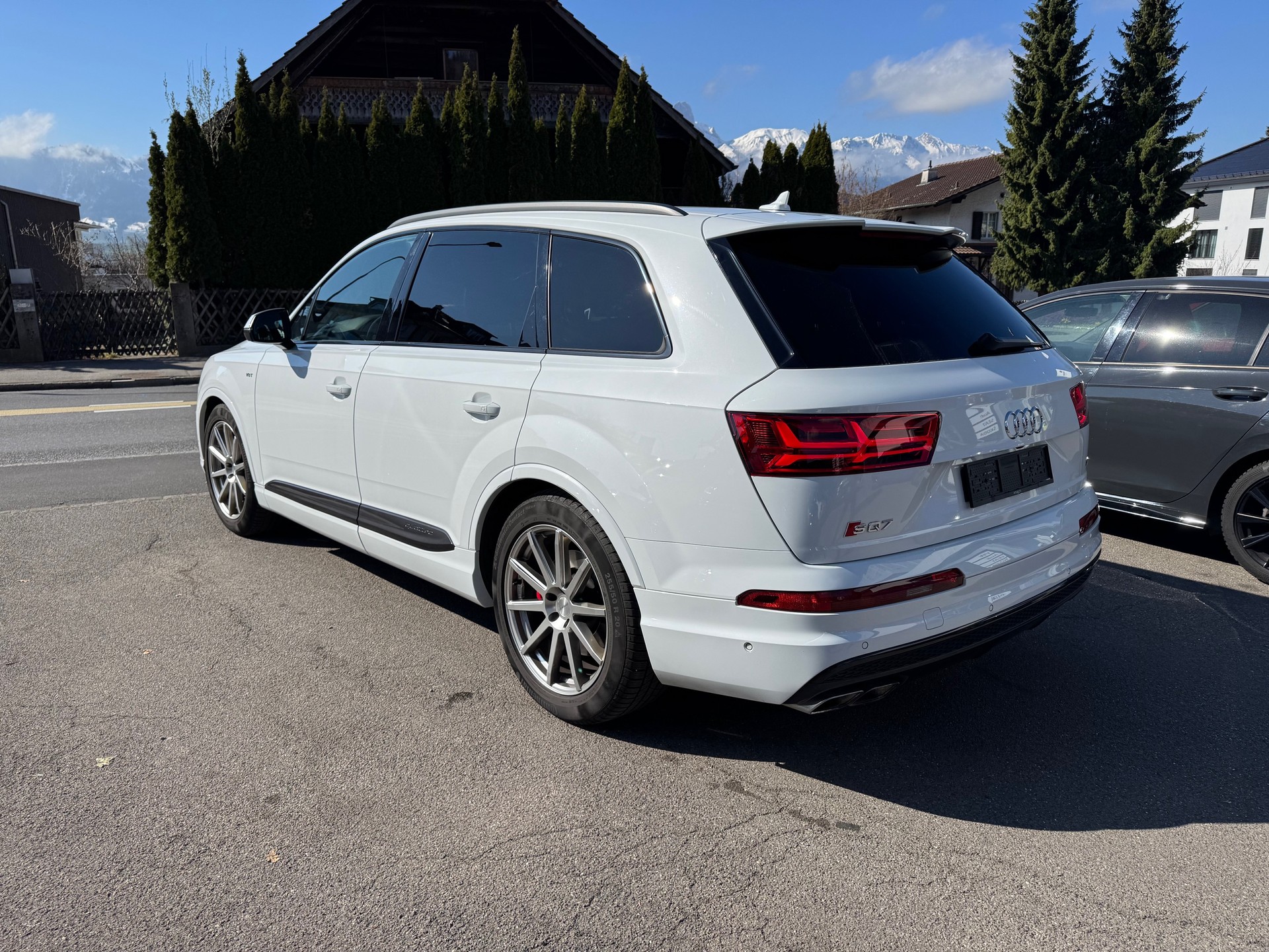 AUDI SQ7 4.0 TDI quattro tiptronic-image-7