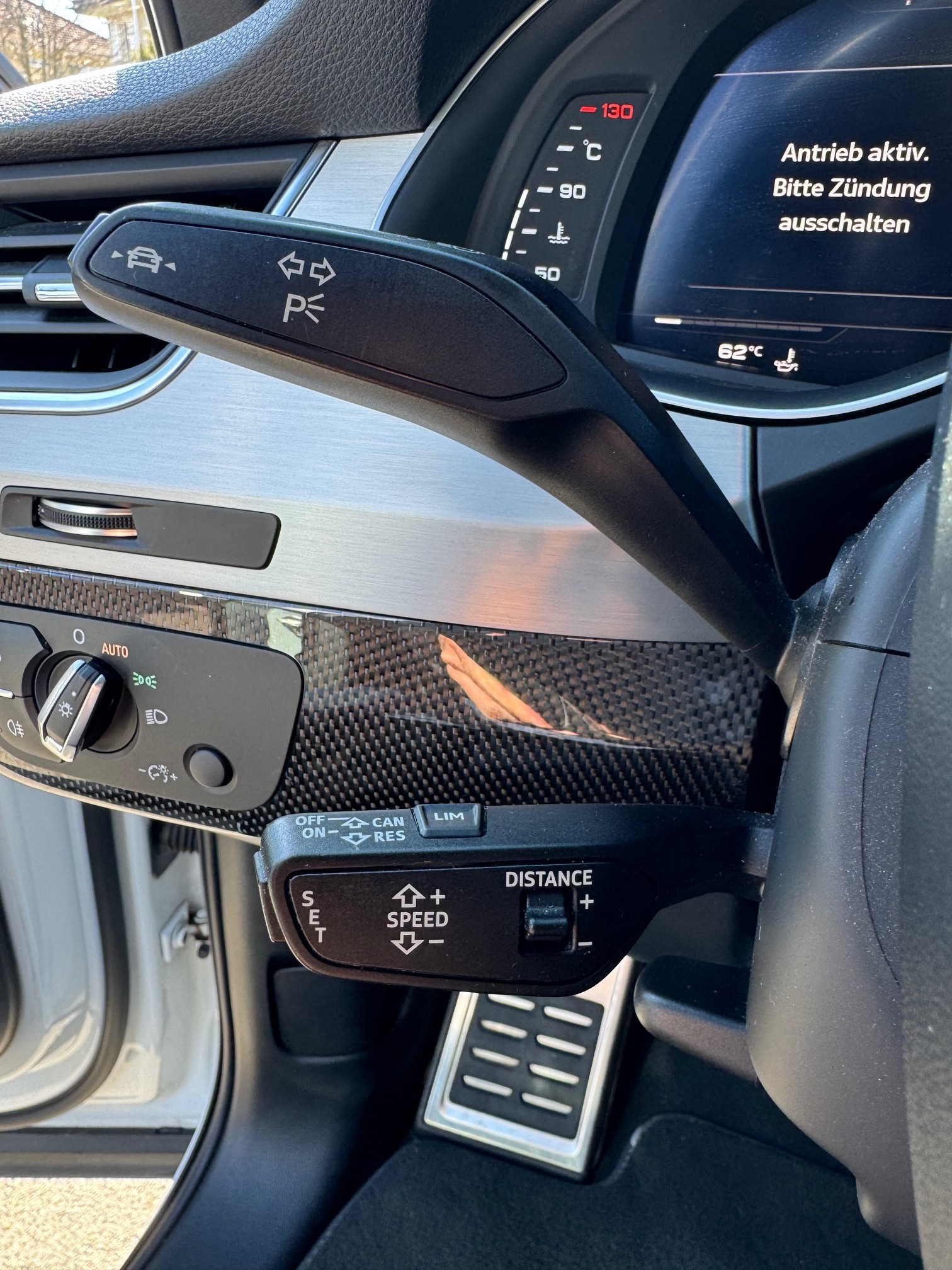 AUDI SQ7 4.0 TDI quattro tiptronic-image-17