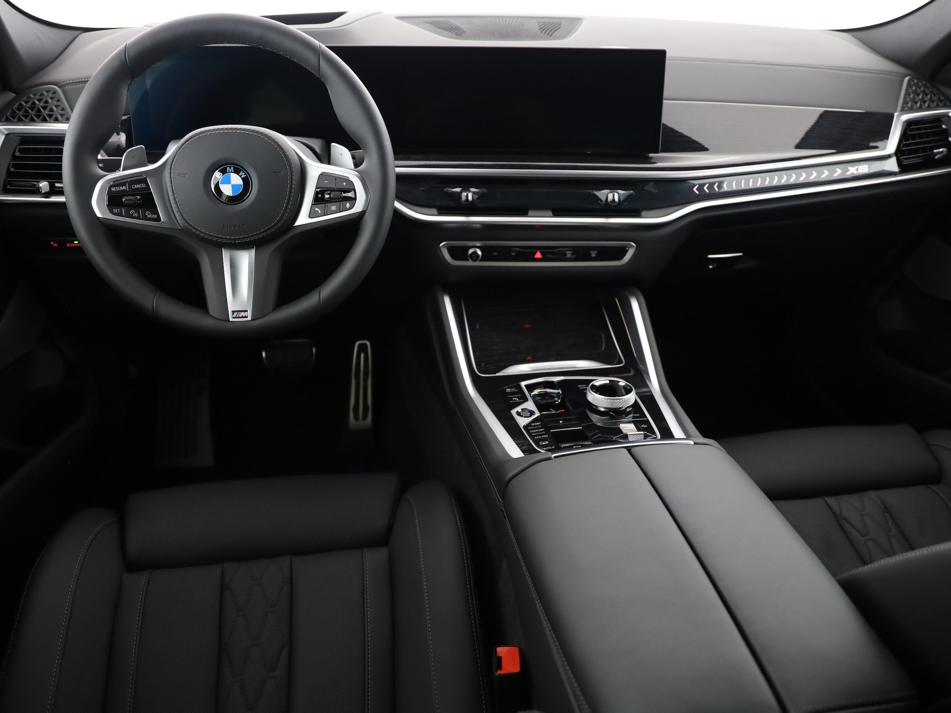BMW X6 40d xDrive-image-19