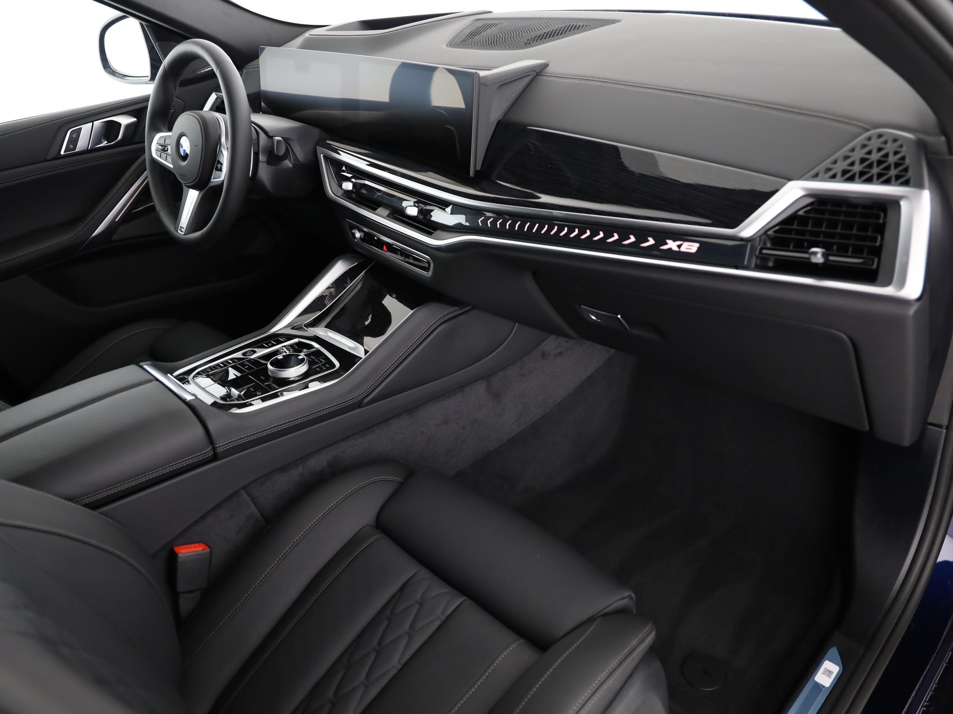 BMW X6 40d xDrive-image-16
