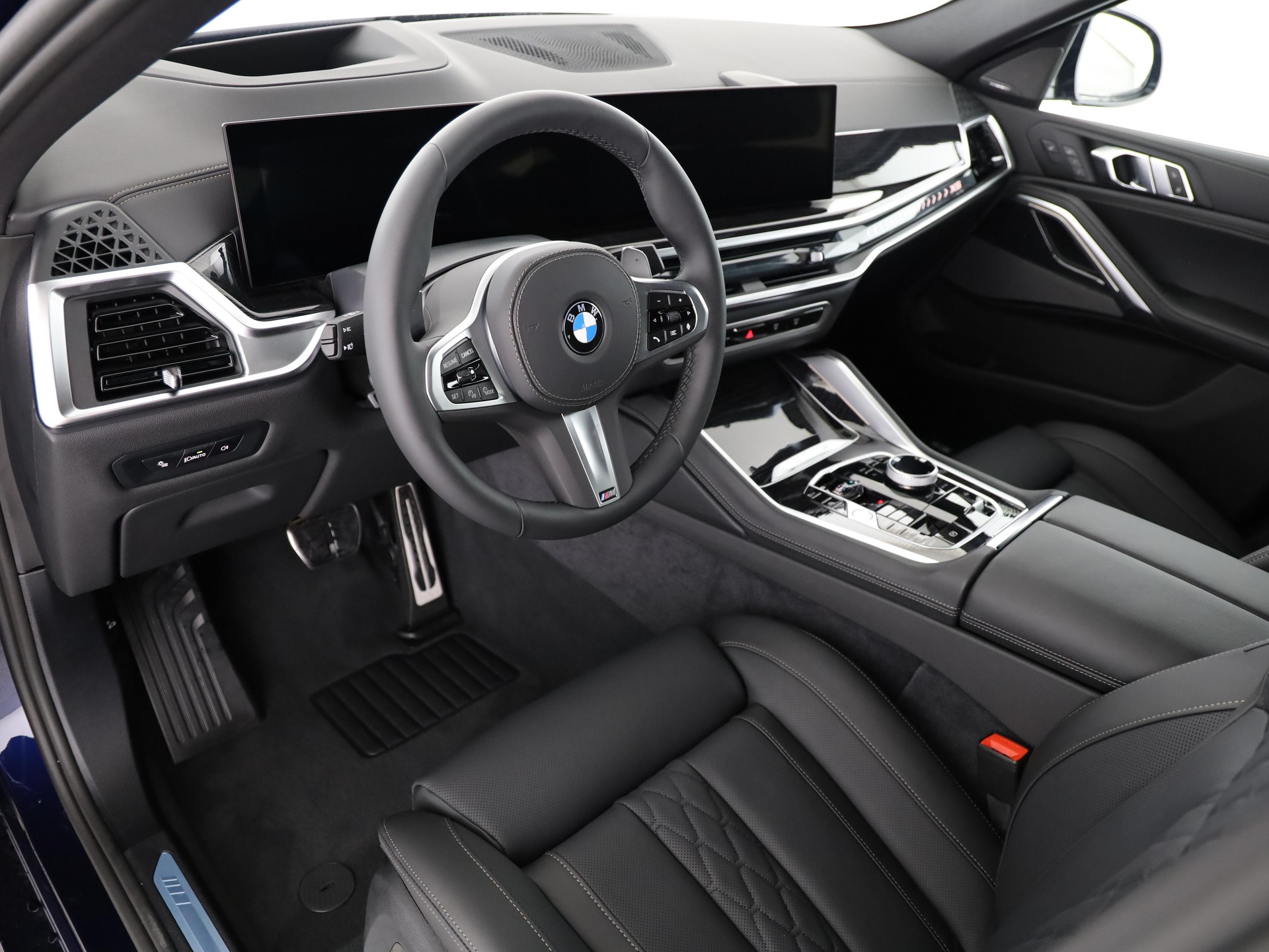 BMW X6 40d xDrive-image-12