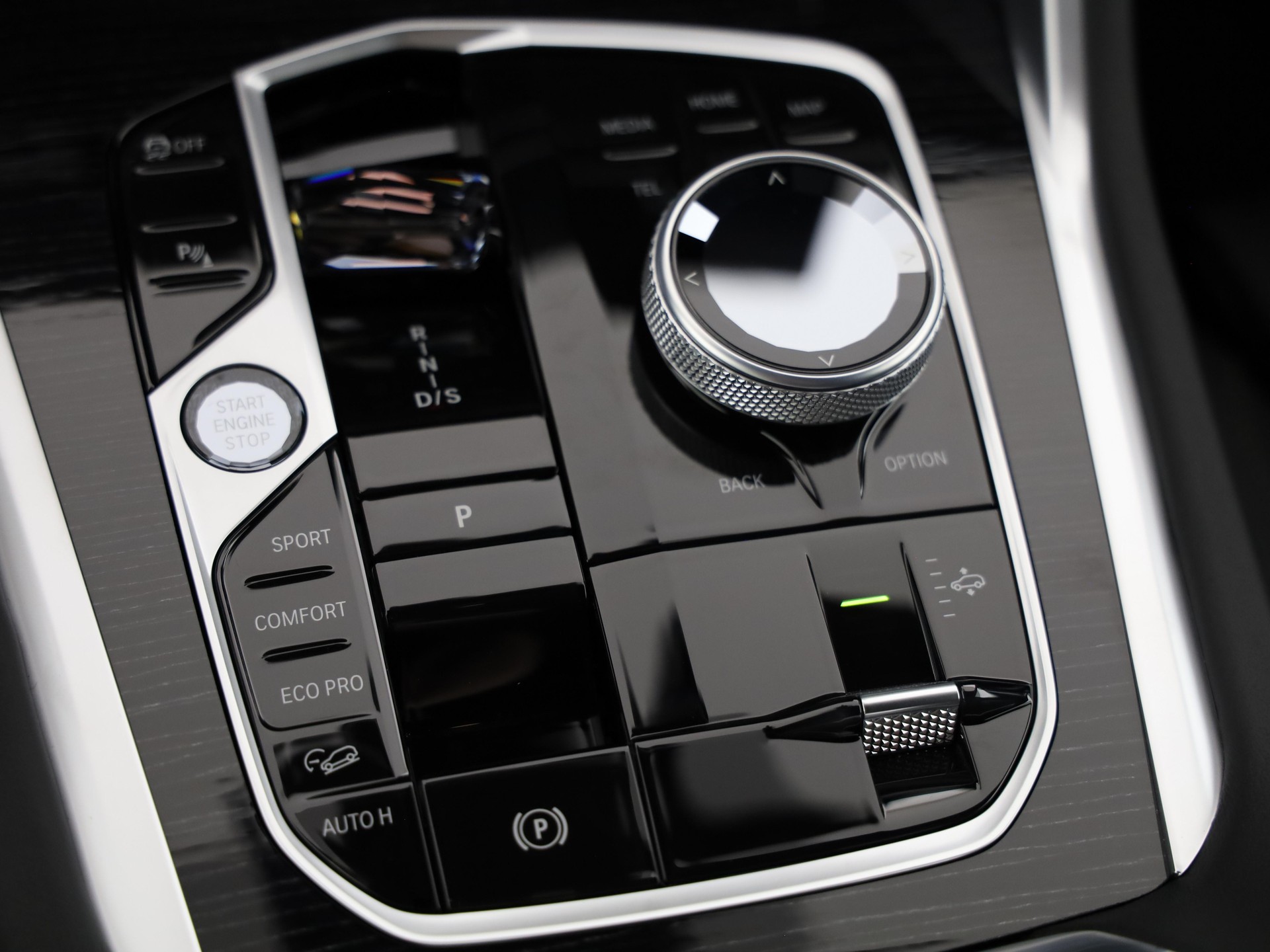 BMW X6 40d xDrive-image-18