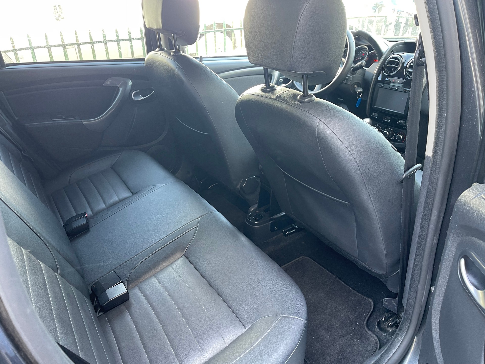 DACIA Duster 1.2 T Privilège 4x4-image-12