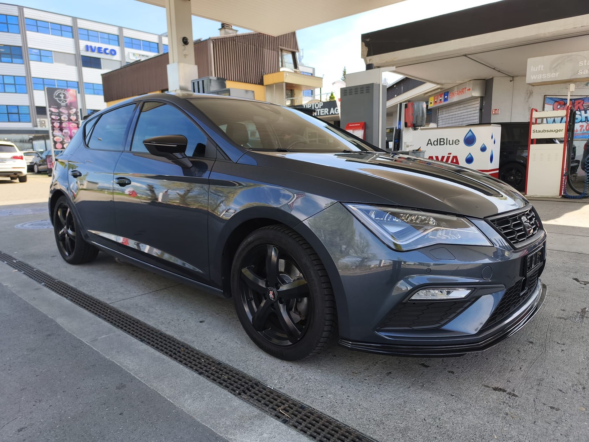 SEAT Leon 2.0 TSI FR DSG-image-0